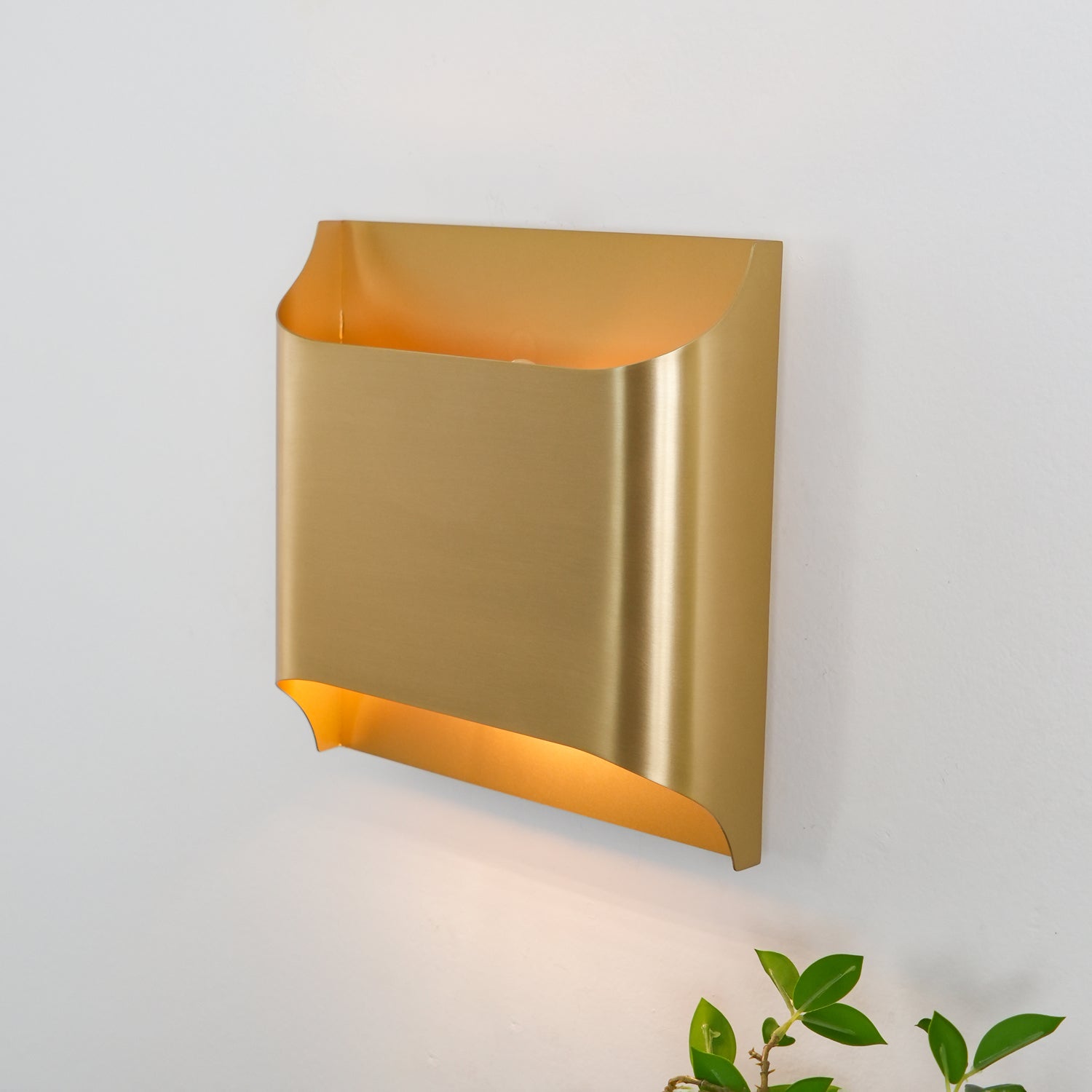Leclerc Brass Wall Lamp - Letslighting