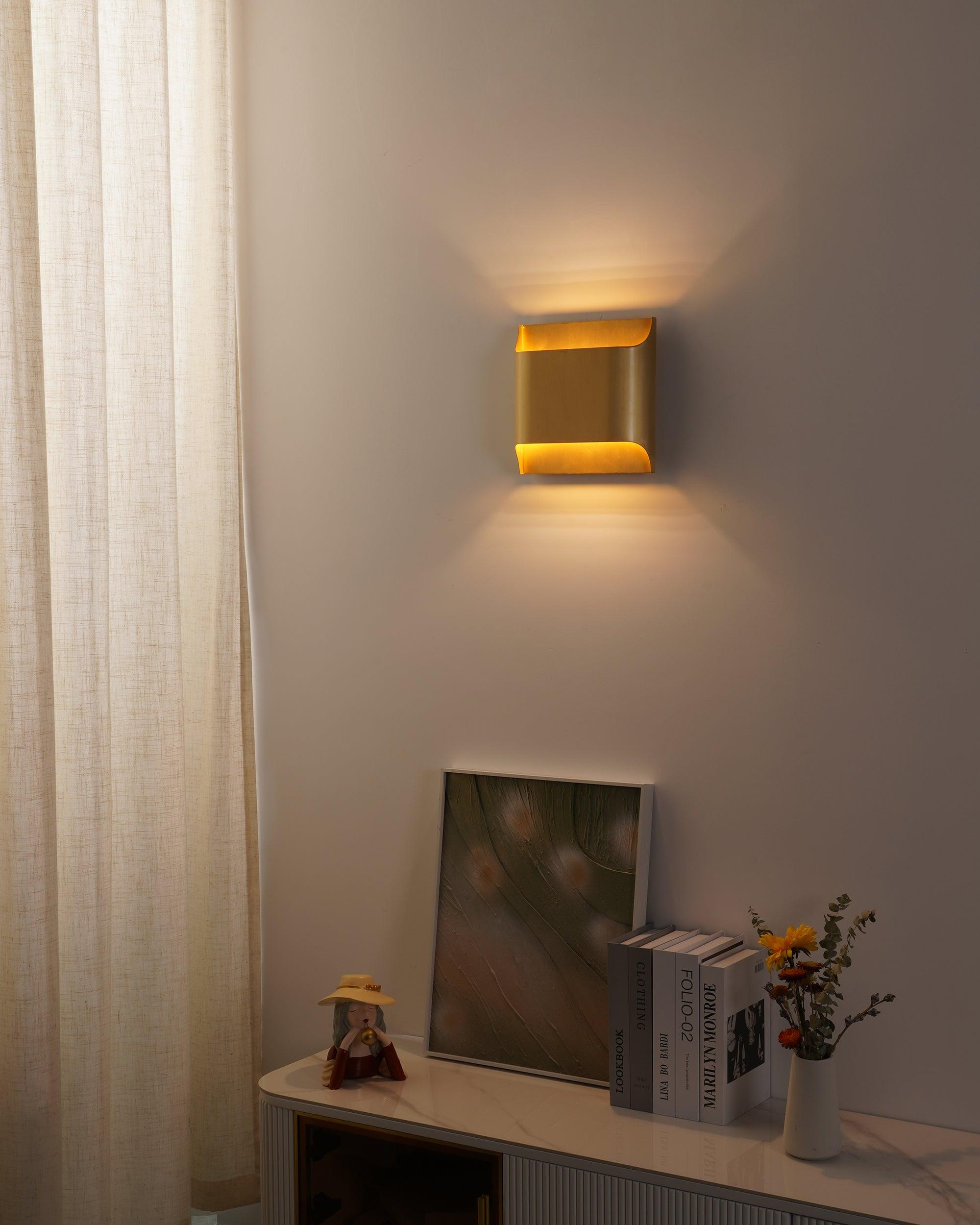 Leclerc Brass Wall Lamp - Letslighting
