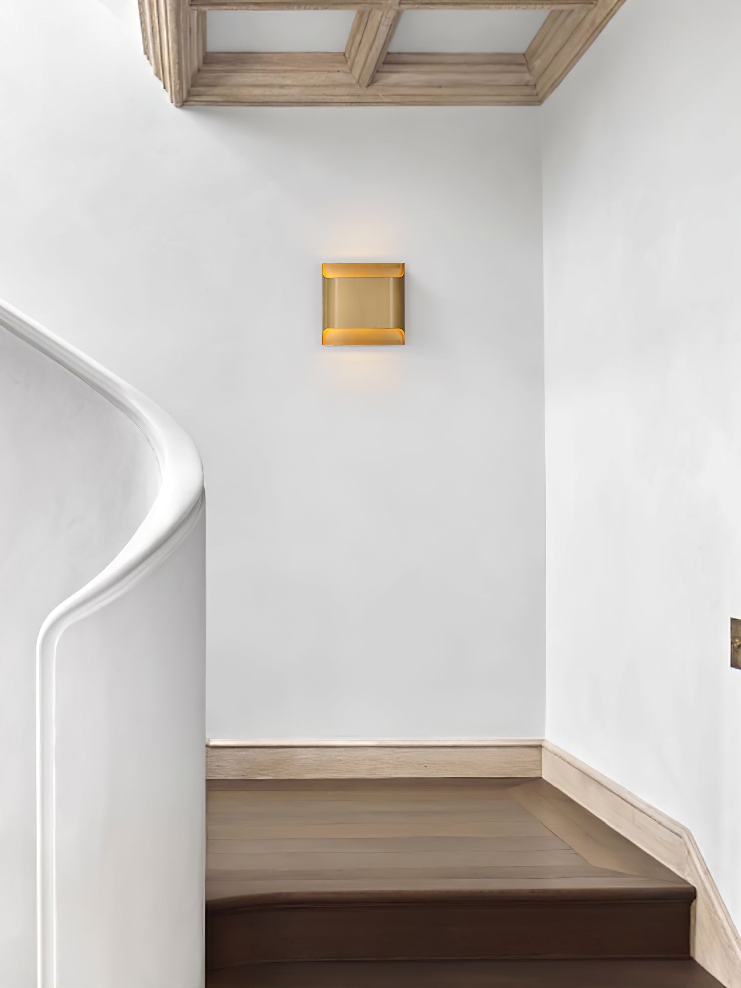 Leclerc Brass Wall Lamp - Letslighting