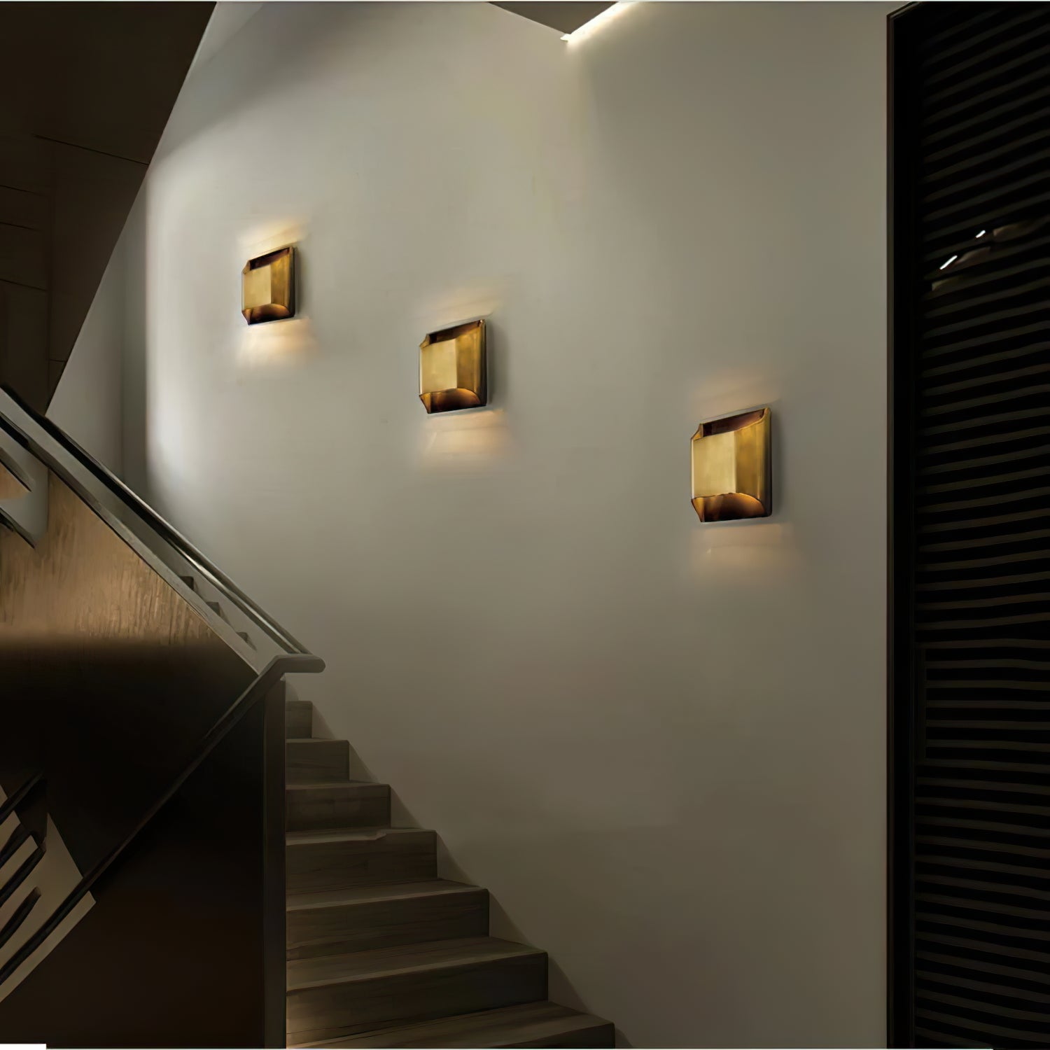 Leclerc Brass Wall Lamp - Letslighting