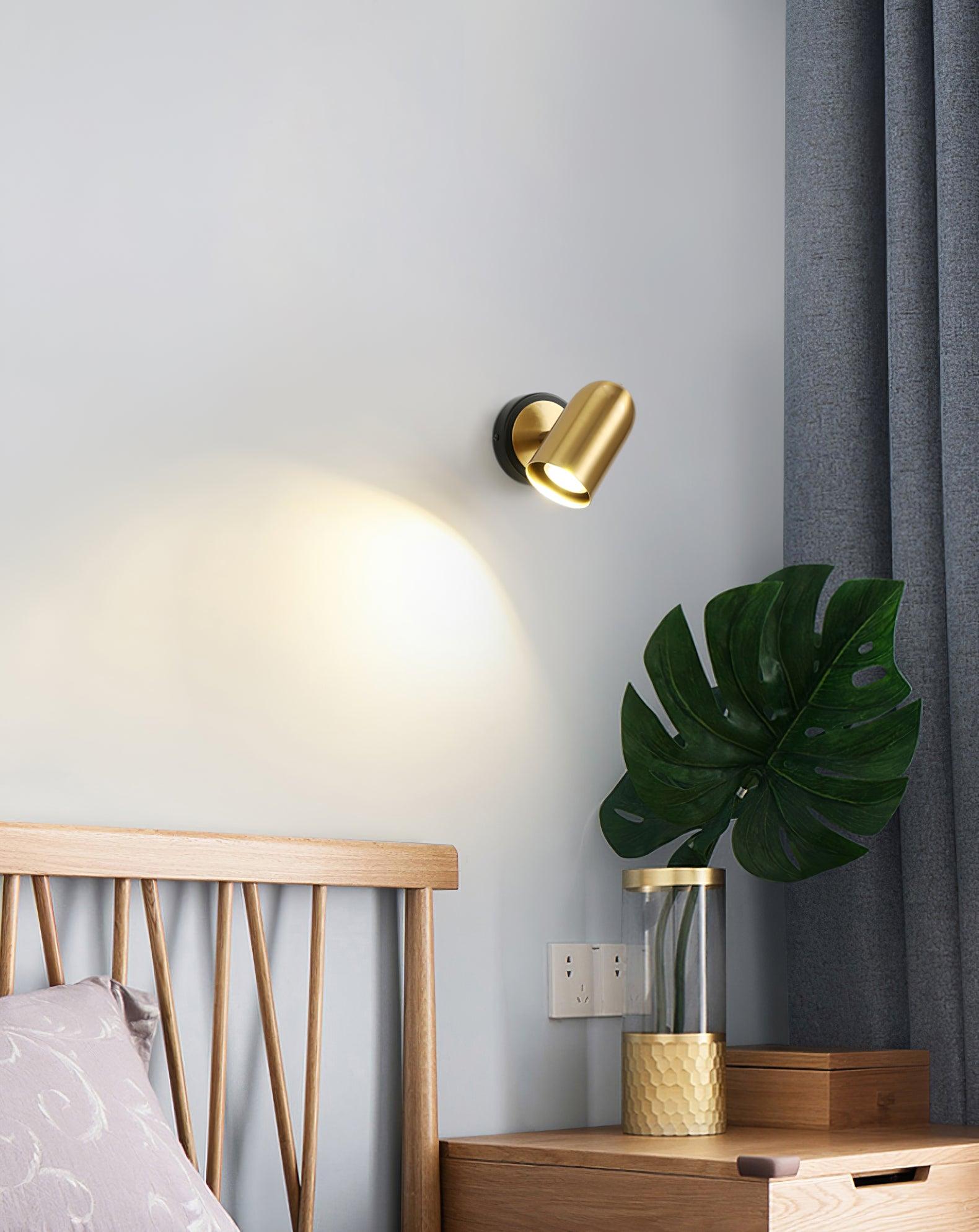 Leonardo Gold Wall Lamp - Letslighting