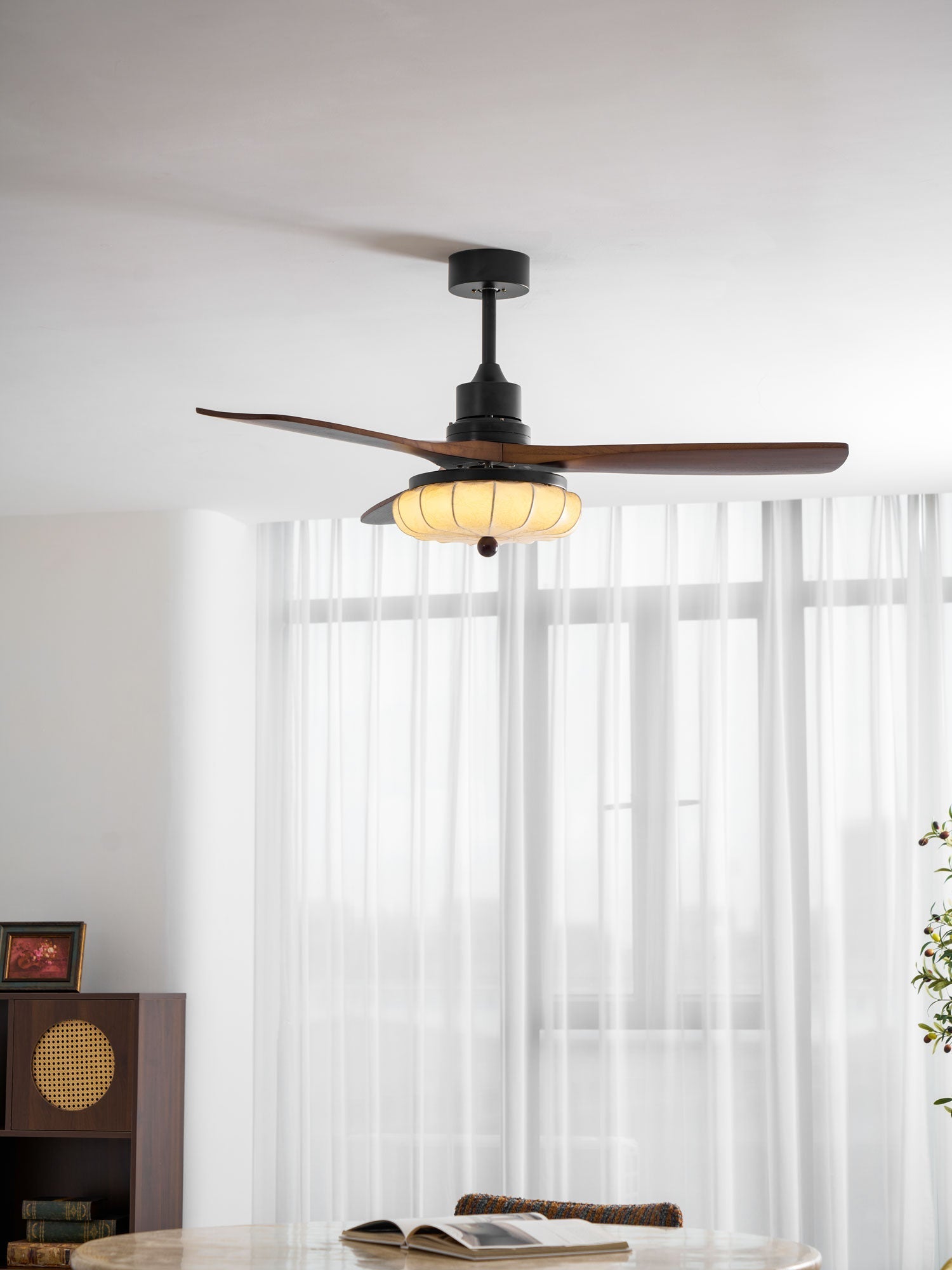 Ventilador de Techo con Luz Jasper Bloom, foto de estilo de vida