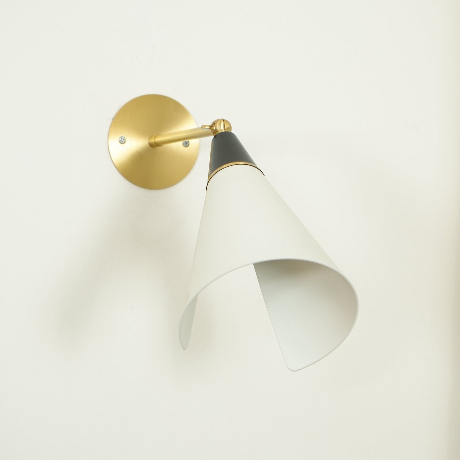 Petite Magari Wall Lamp - Letslighting