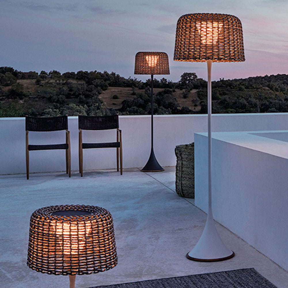 Mira Moderna Minimalista Metal/Rota LED Lámpara de Pie Exterior Negra/Blanca