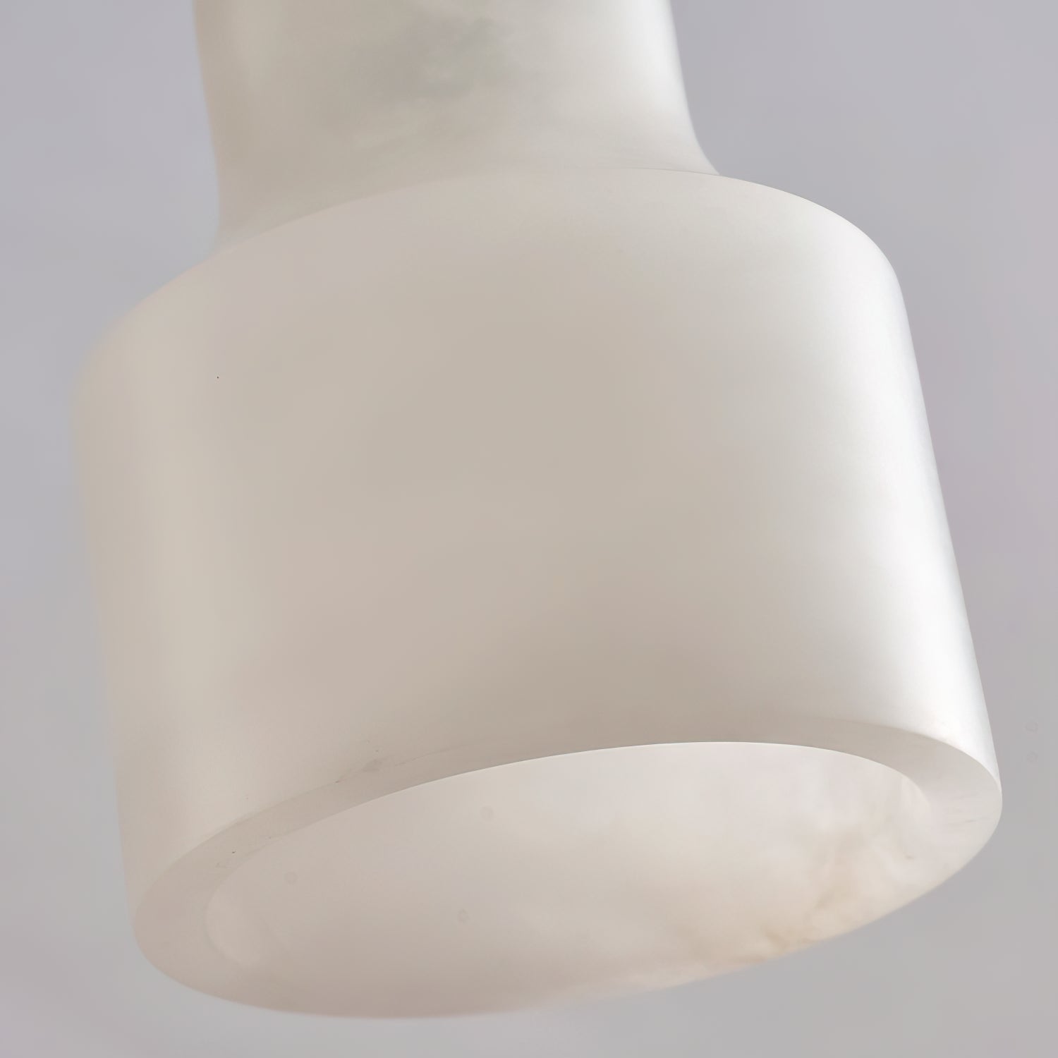 Ritta Alabaster Pendant Light Brass Luxurious