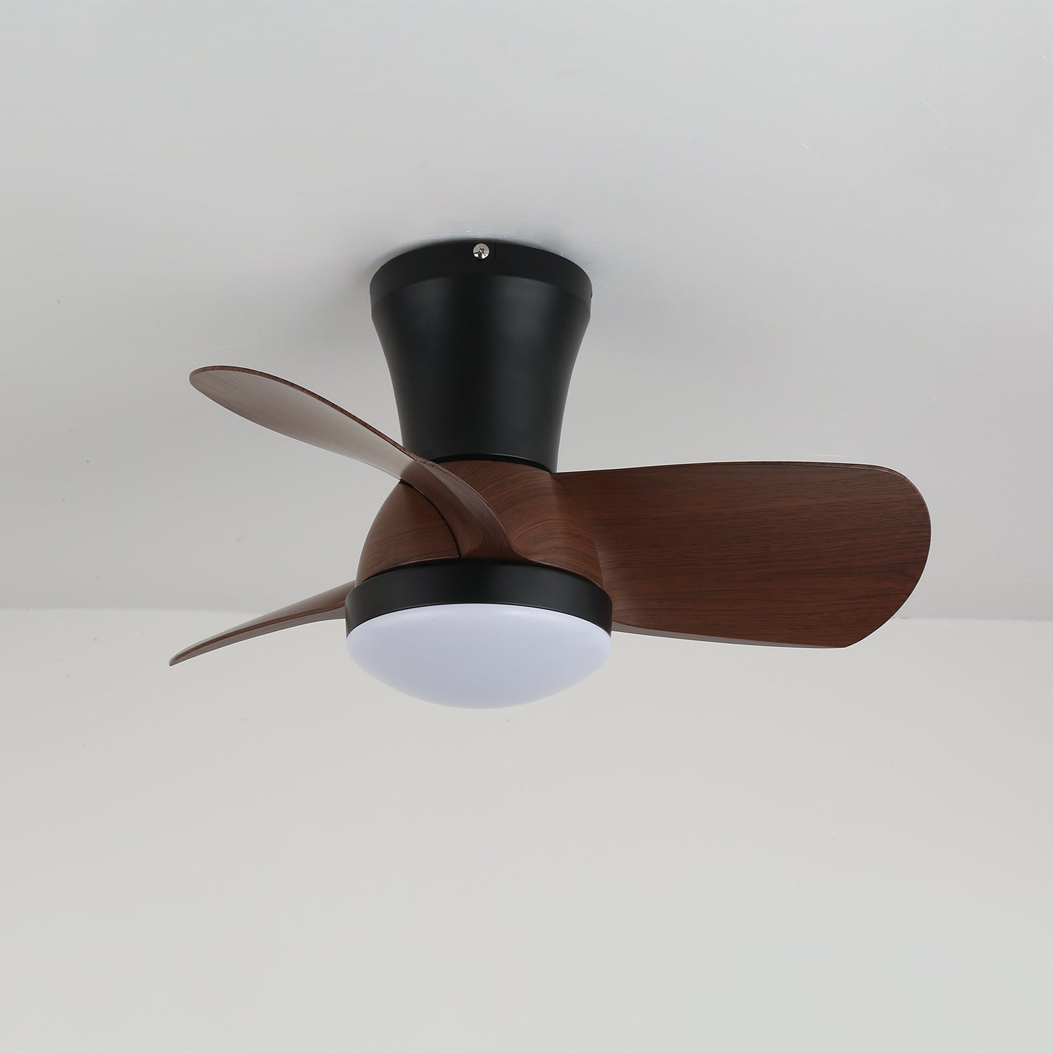 Ventilador de Techo Moderno Avelo con Luz y Madera