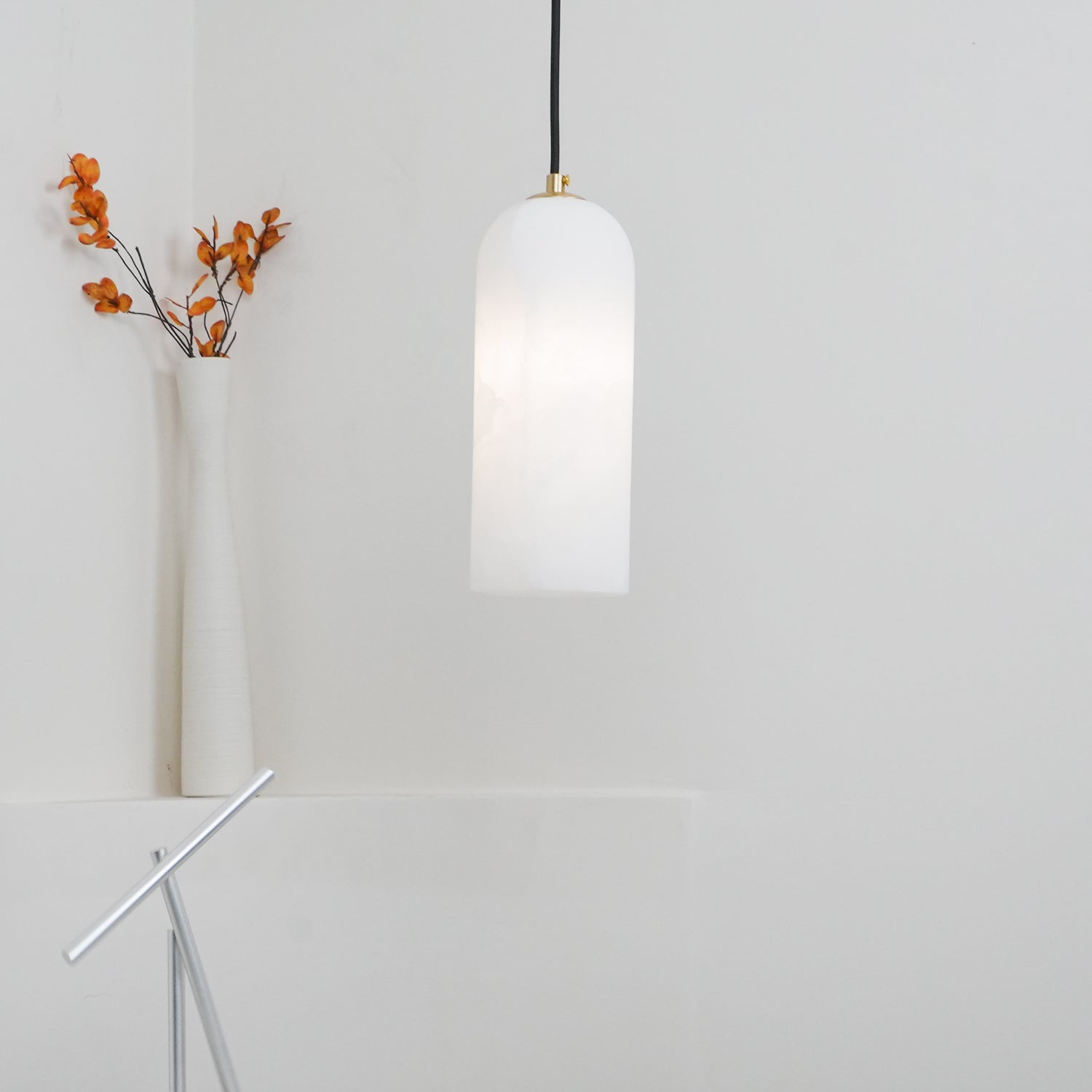 Zashayra Cylindrical Alabaster Pendant Light - Letslighting