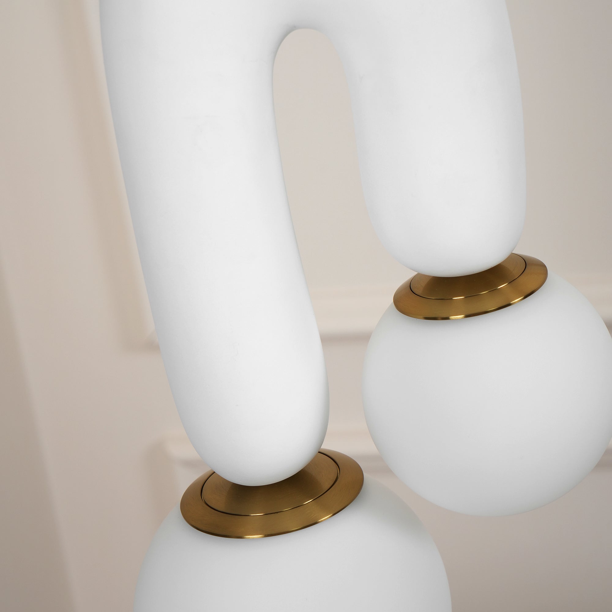 Oo Smooth Pendant Light - Letslighting