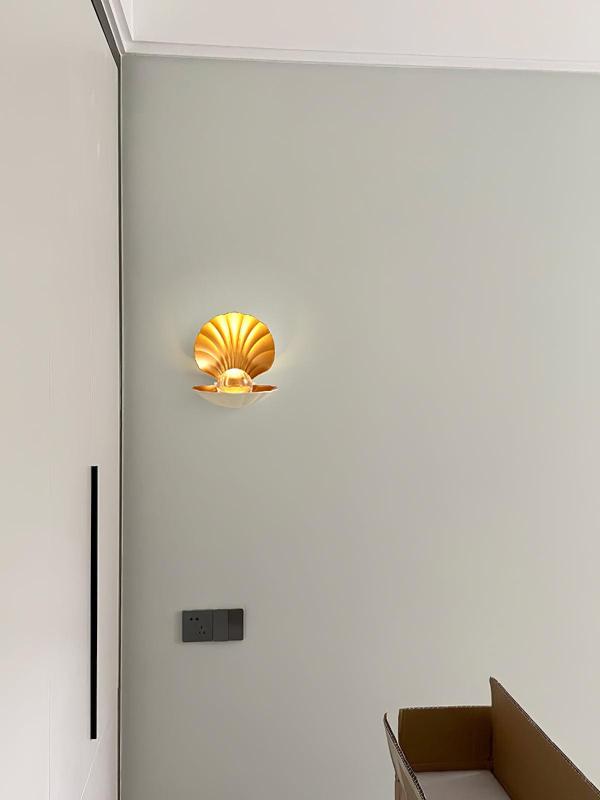 Pearl Clam Wall Light - Letslighting