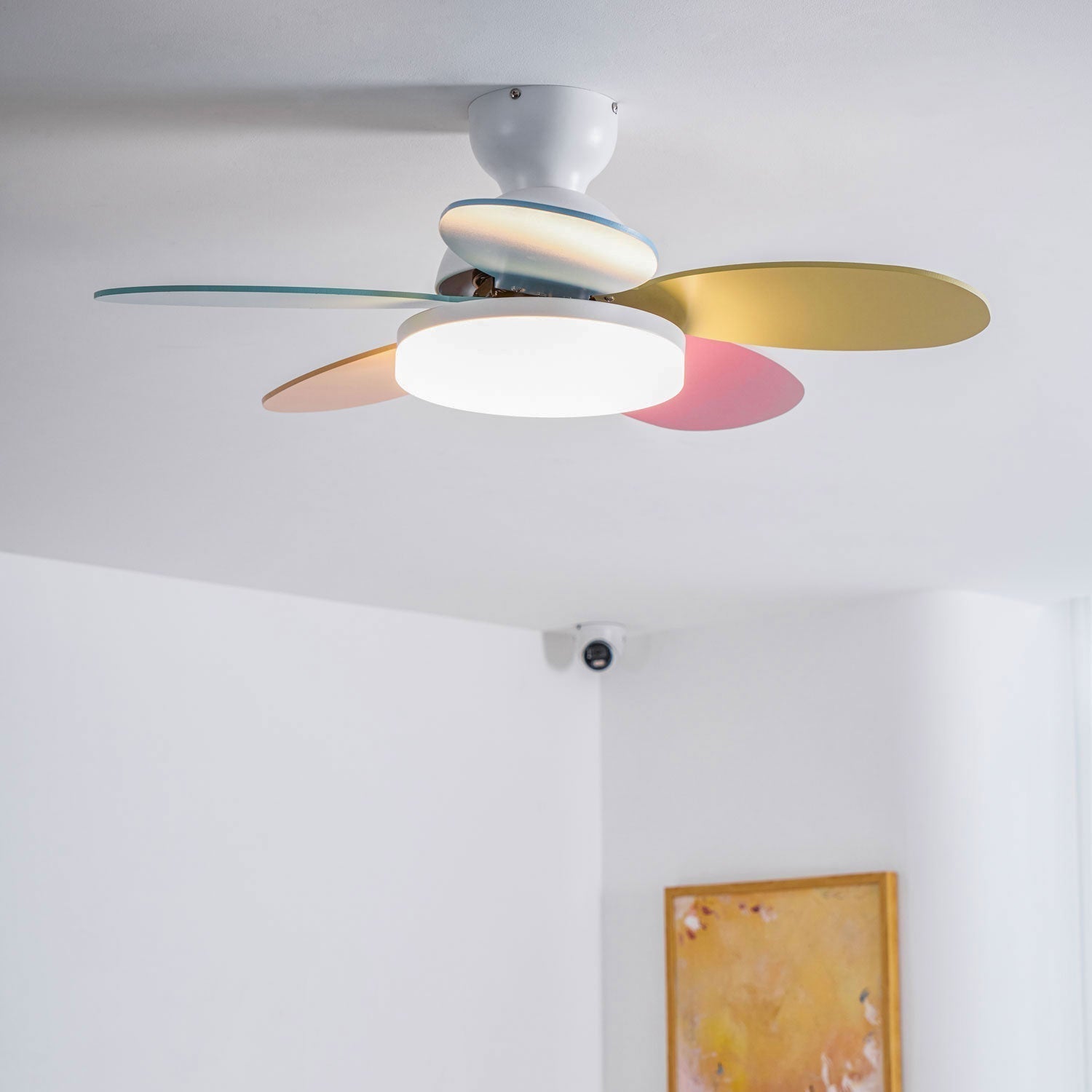 Ventilador de Techo con Luz Liora para Niños, con un brillo suave