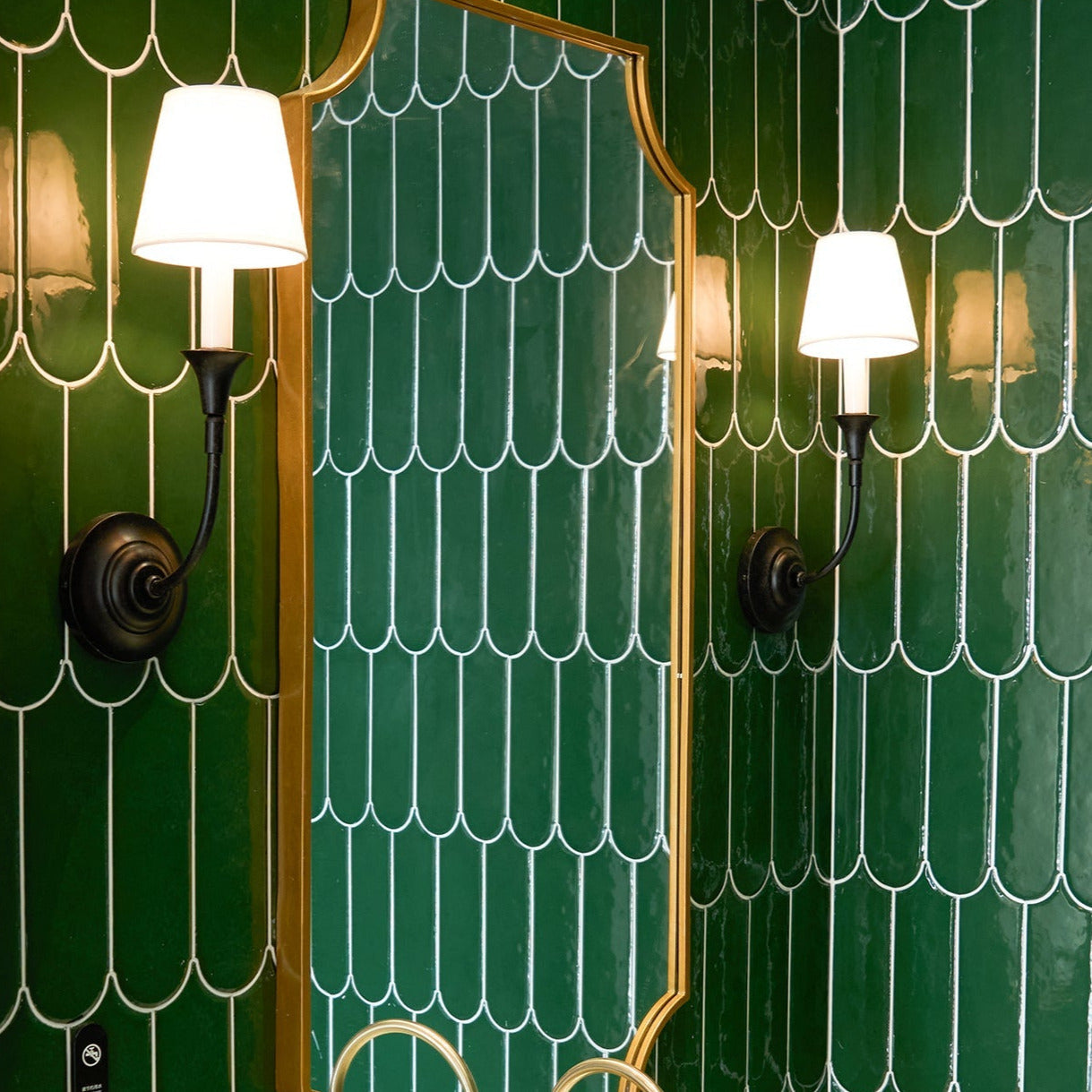 Silva Lámpara de Pared Vintage de Tela con Brazo de Negro/Blanco/Látón