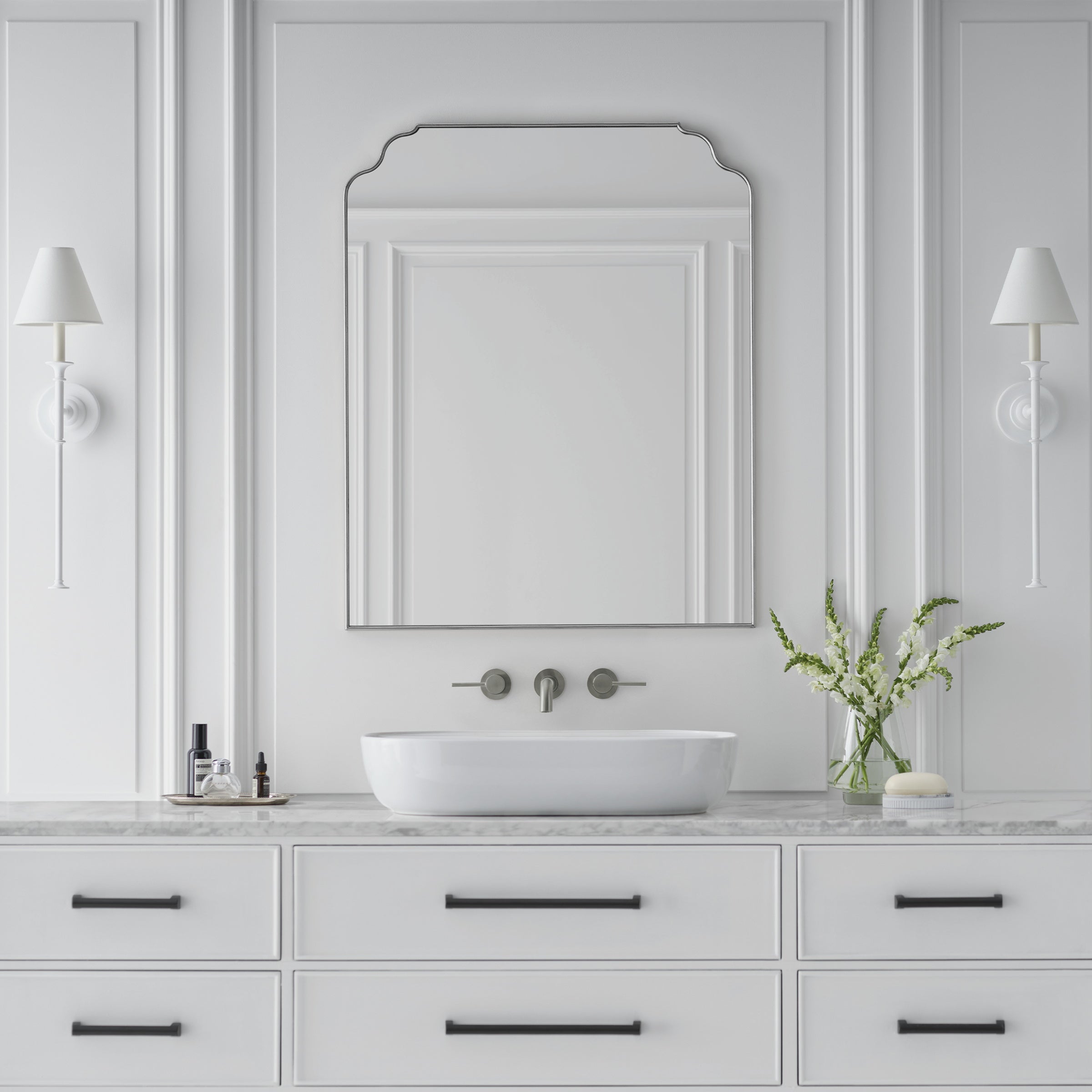 Silva Lámpara de Pared Vintage de Tela con Brazo de Negro/Blanco/Látón