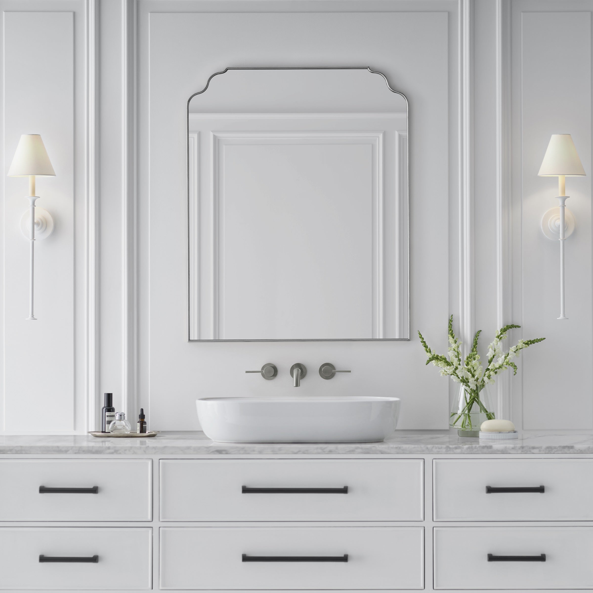 Silva Lámpara de Pared Vintage de Tela con Brazo de Negro/Blanco/Látón