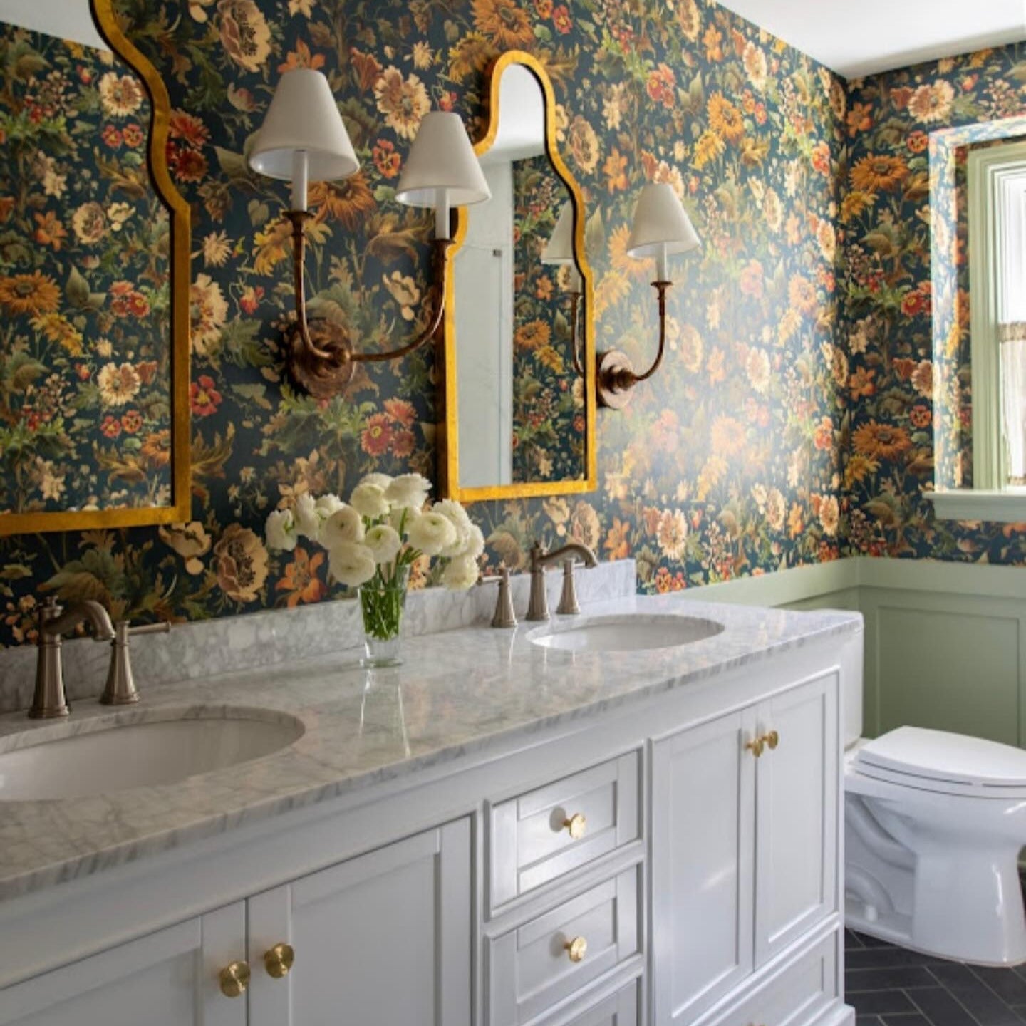 Silva Lámpara de Pared Vintage de Tela con Brazo de Negro/Blanco/Látón