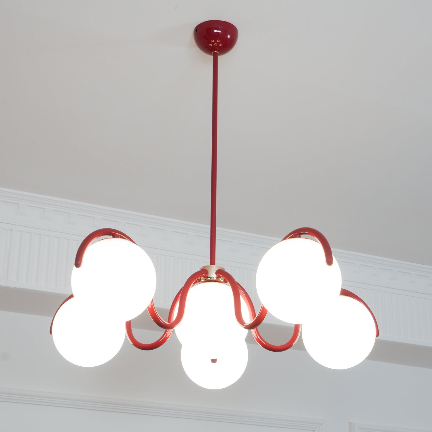 Aria Lámpara de Araña Lineal Curva