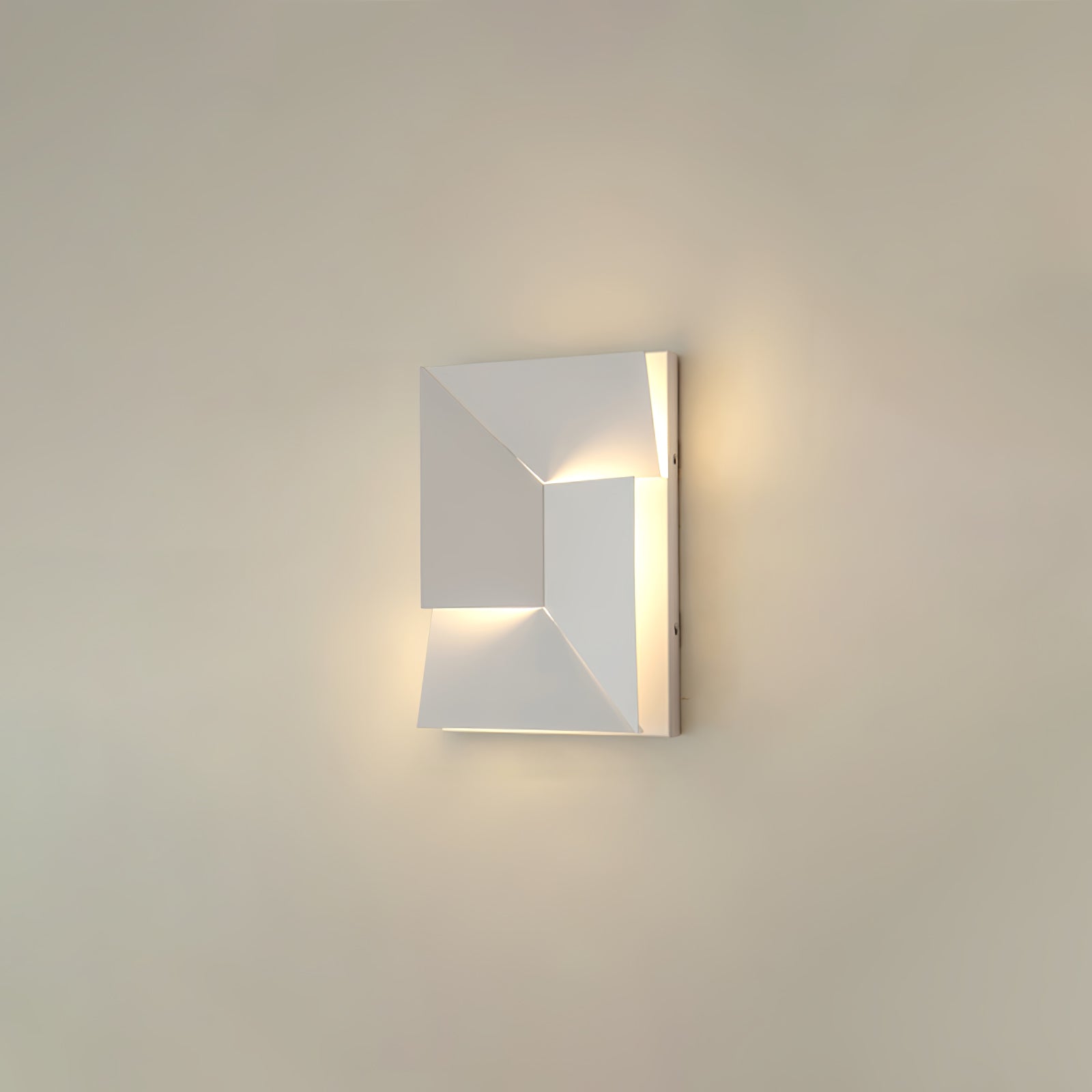 Shadows Grand Sconce - Letslighting