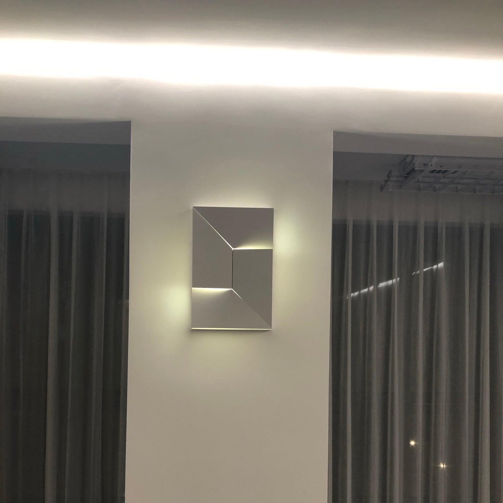 Shadows Grand Sconce - Letslighting