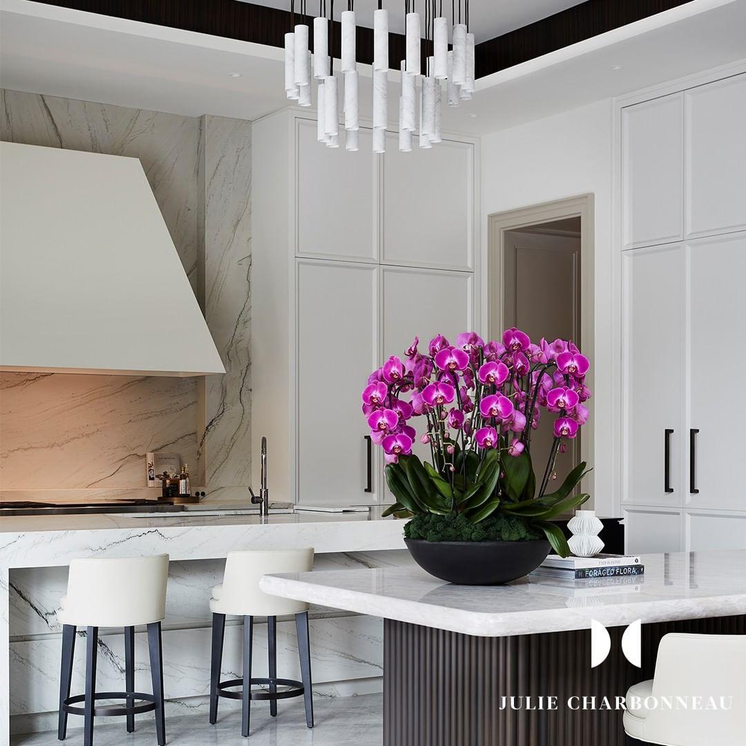 Nyxara Cluster Alabaster Pendant Light Staircase - Letslighting