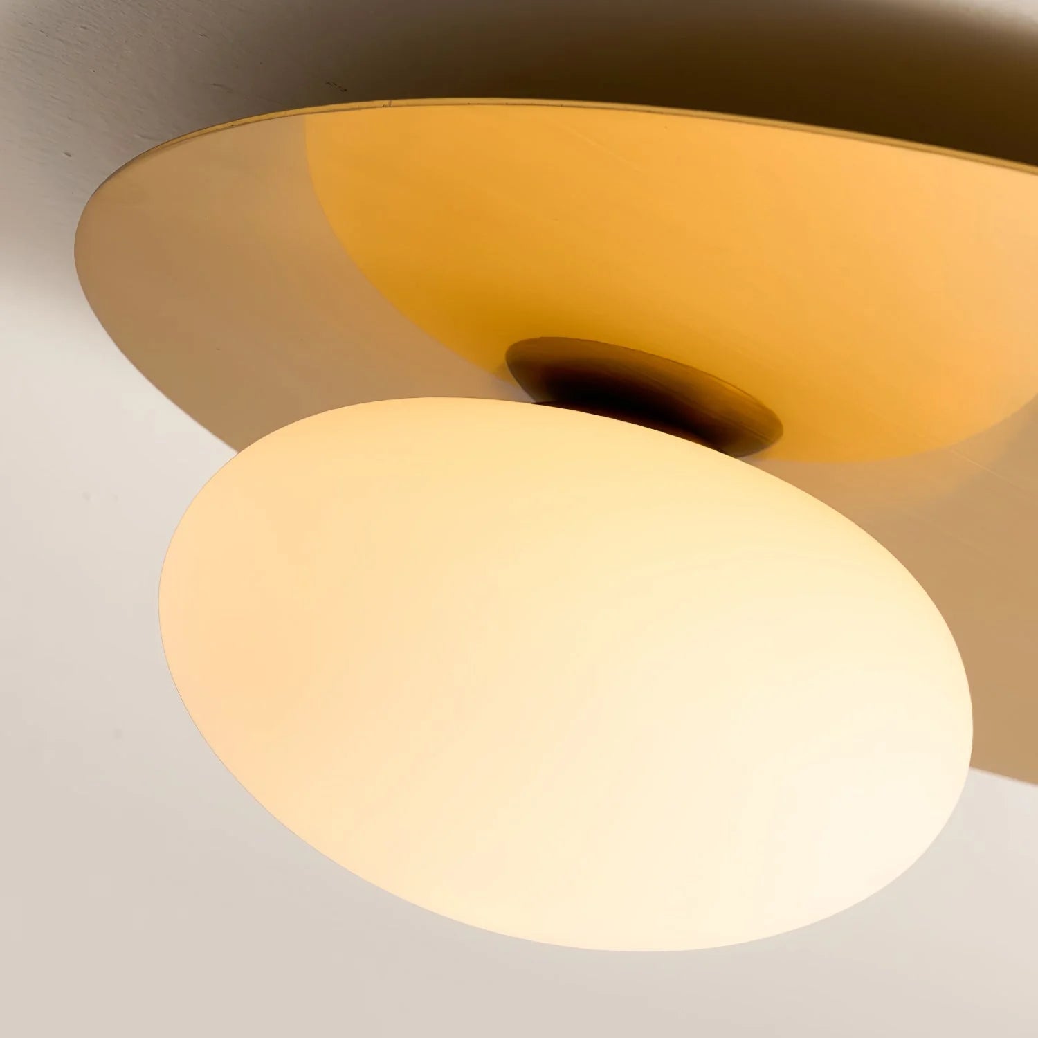 Arisha Minimalista LED Lámpara de Techo Metal Salón