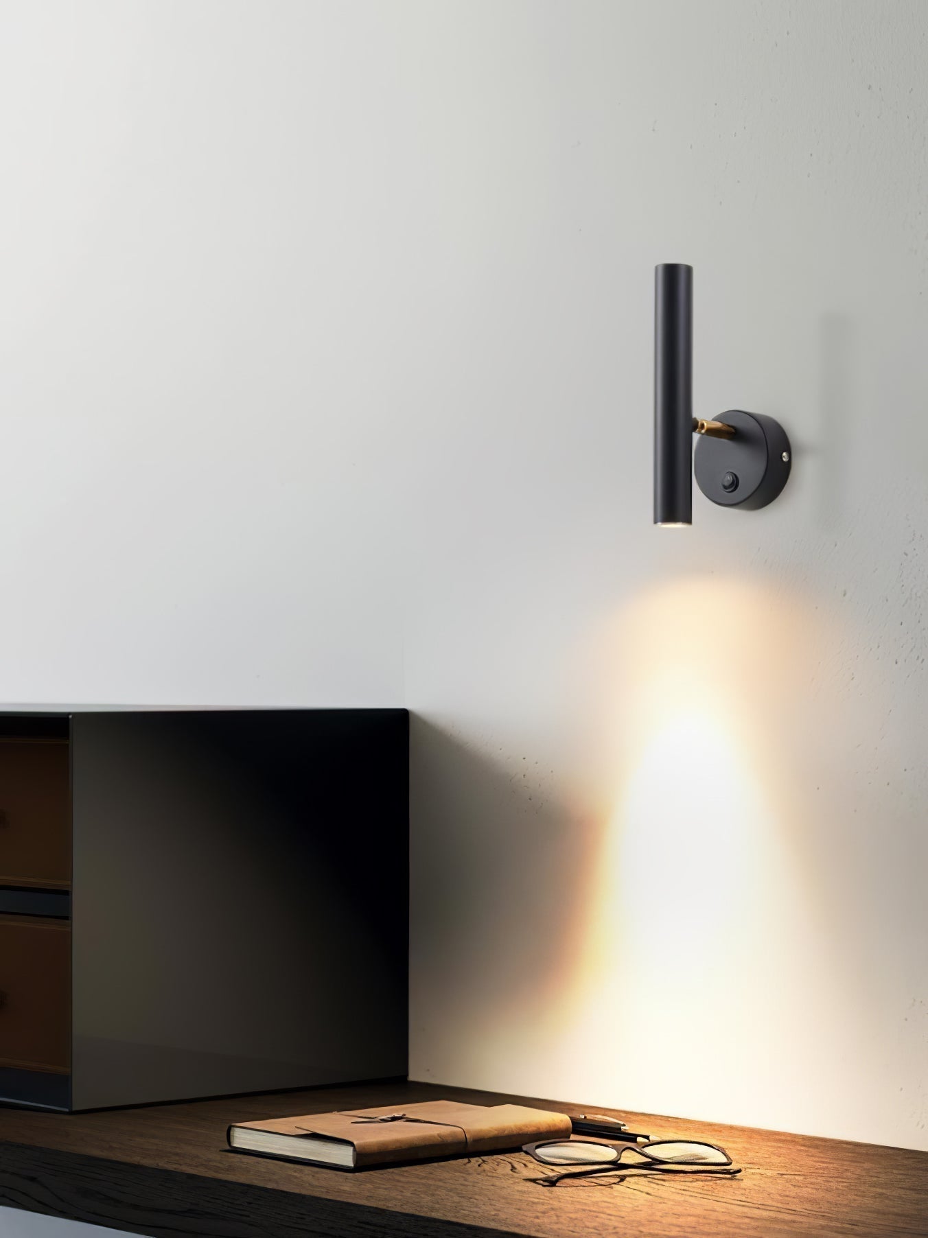 Slender Adjustable Wall Lamp - Letslighting