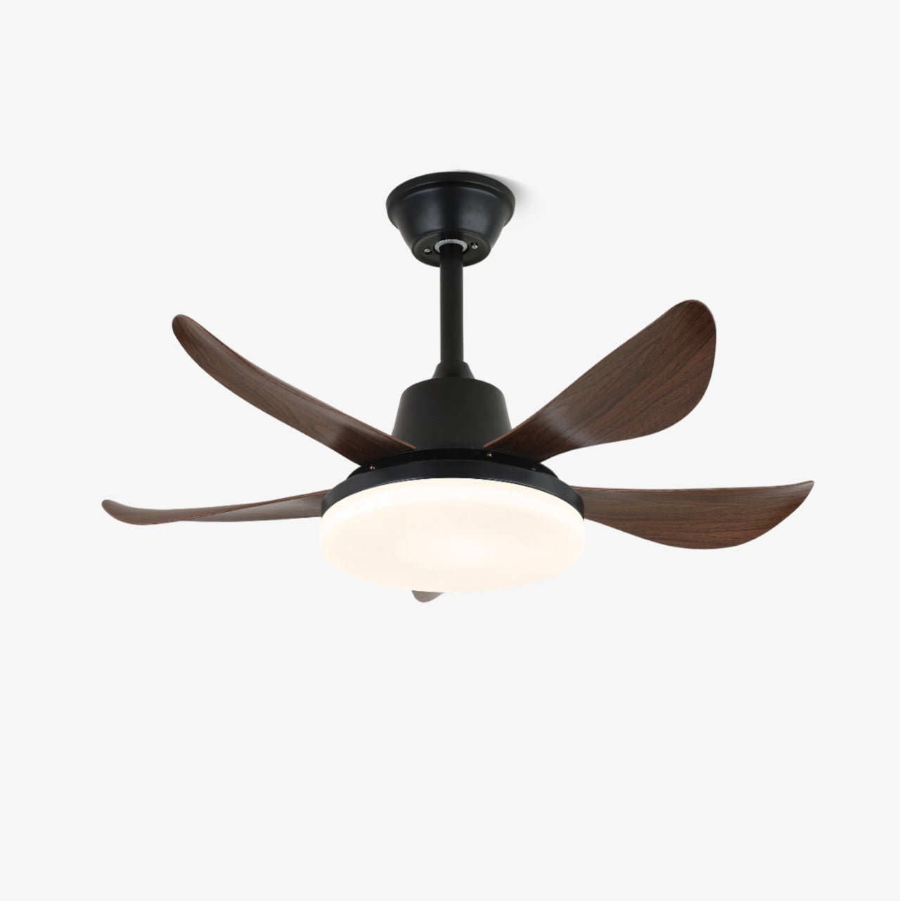 Lámpara ventilador de techo moderna Callen de madera en un salón