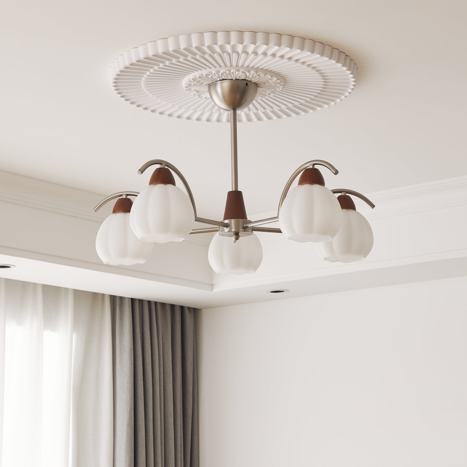 Soluna Bloom Chandelier - Letslighting