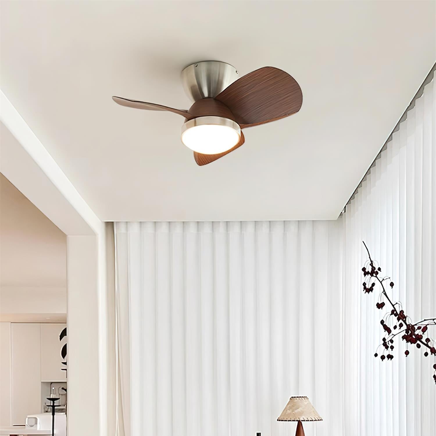 Vista cenital del ventilador de techo Ventra con luz