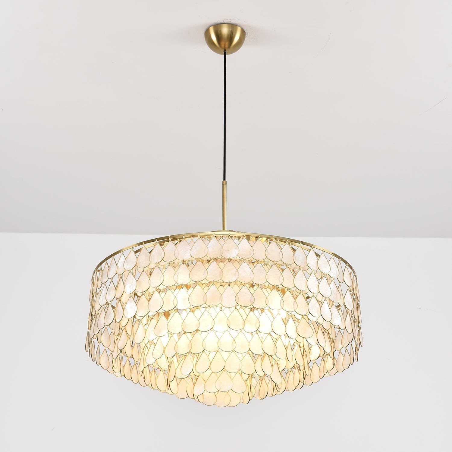 Teardrops Shell Chandelier - Letslighting