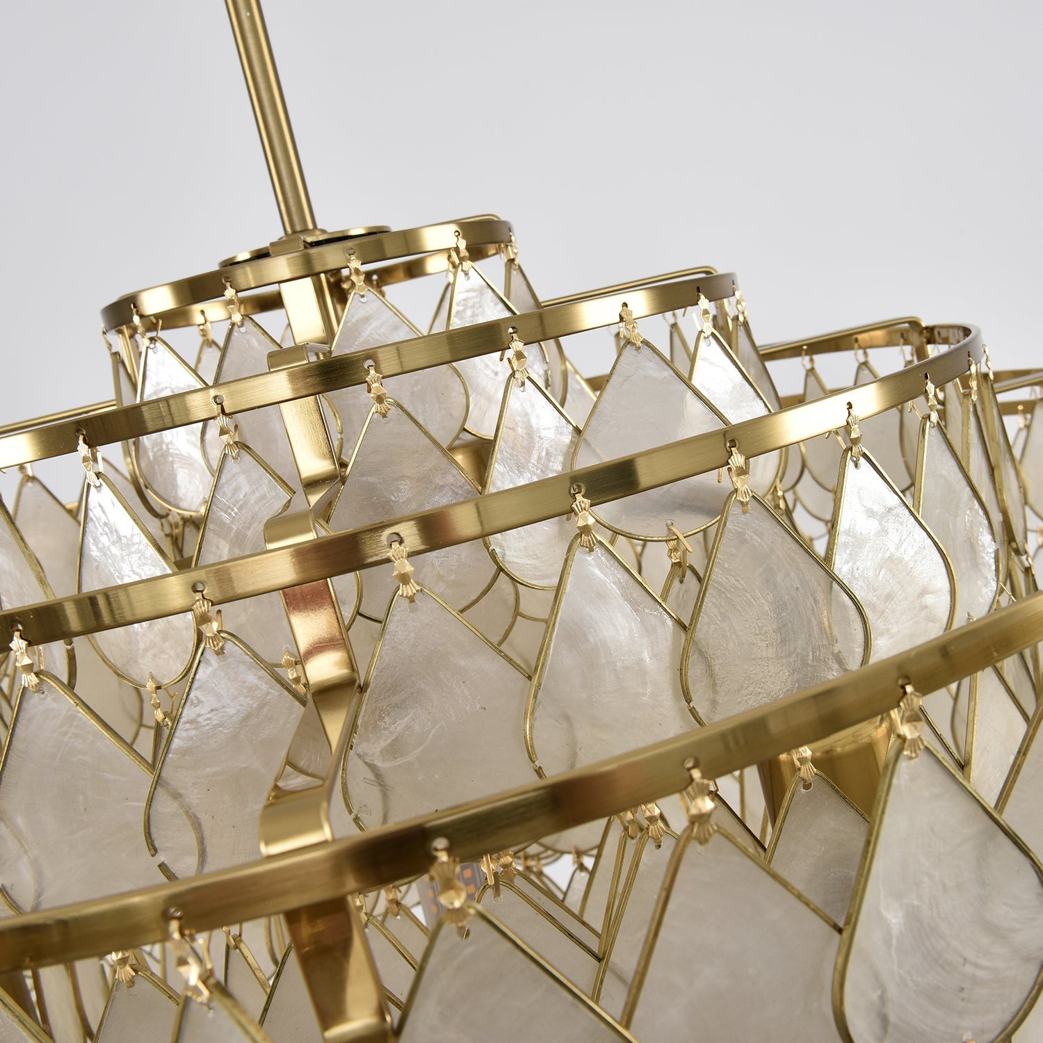 Teardrops Shell Chandelier - Letslighting