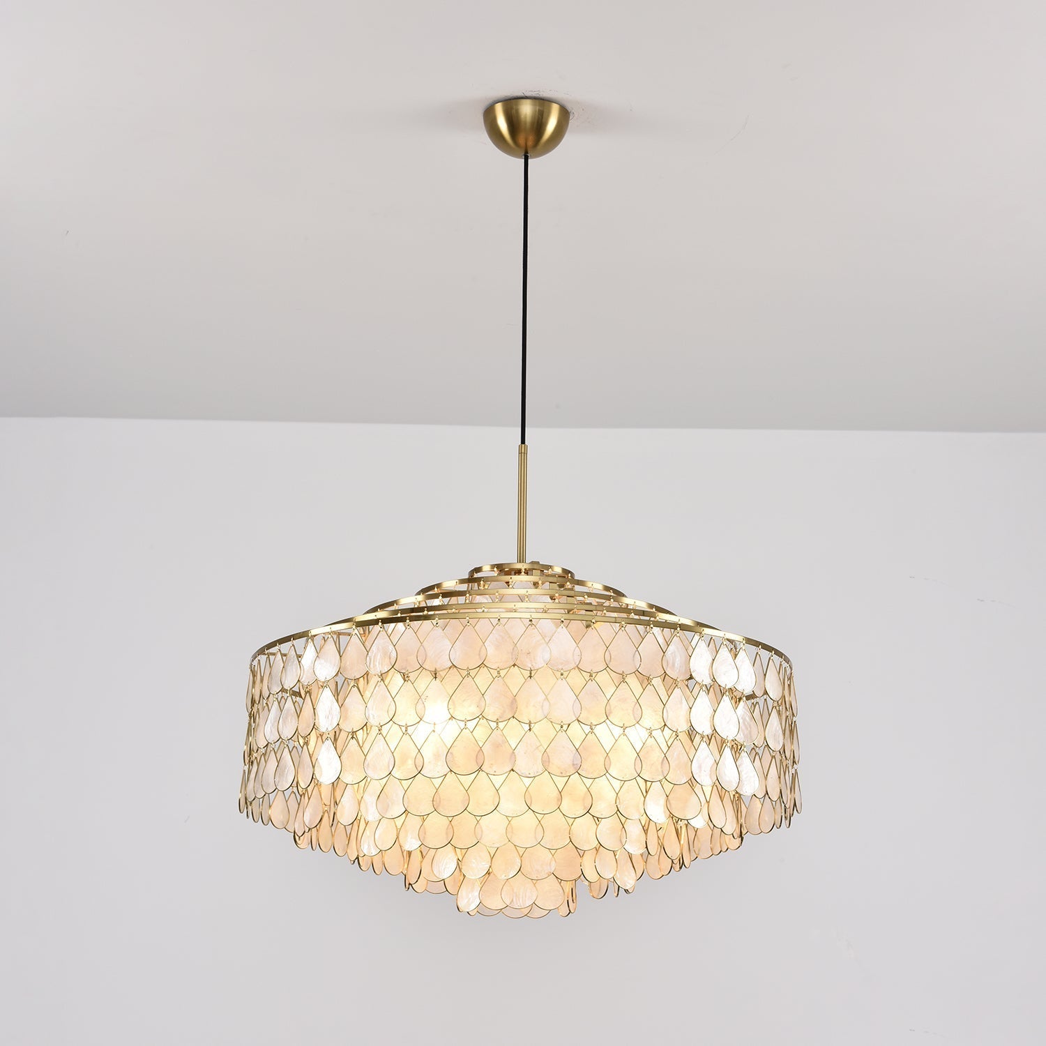 Teardrops Shell Chandelier - Letslighting