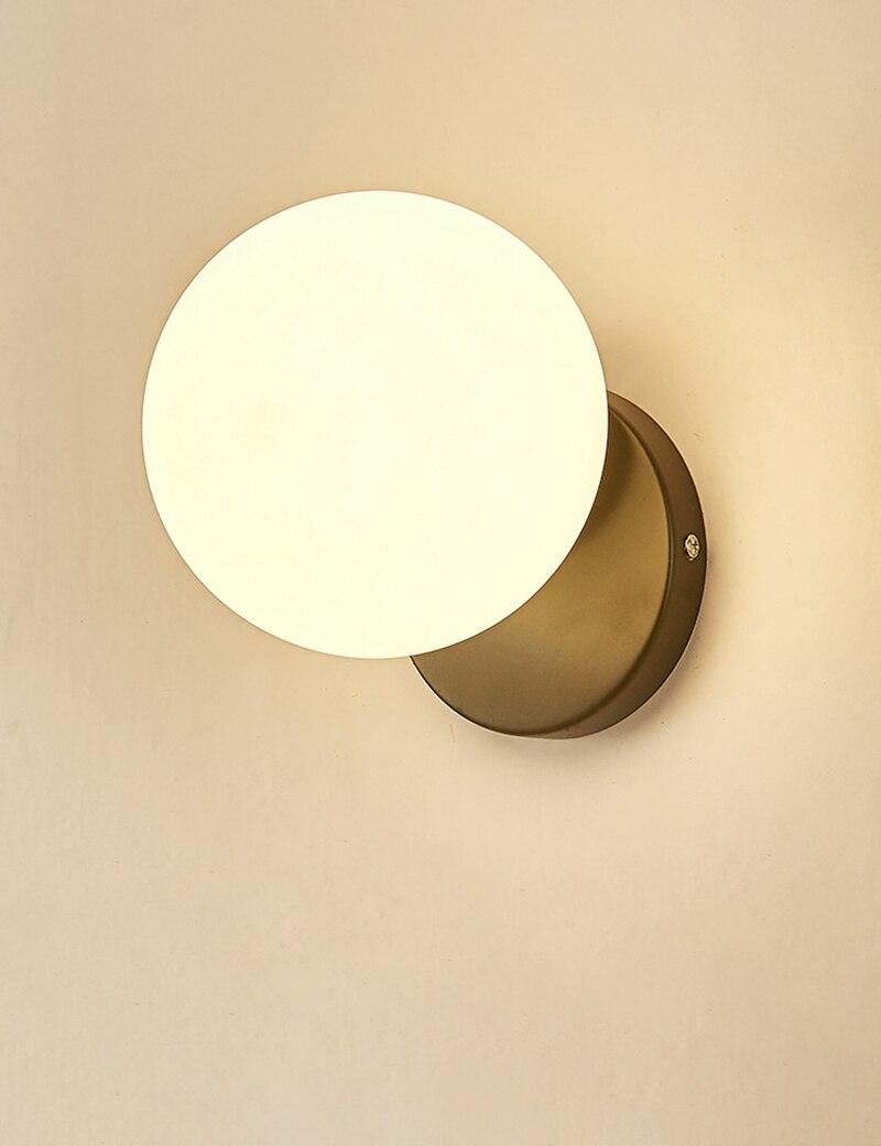 Tip of The Tongue Wall Lamp - Letslighting
