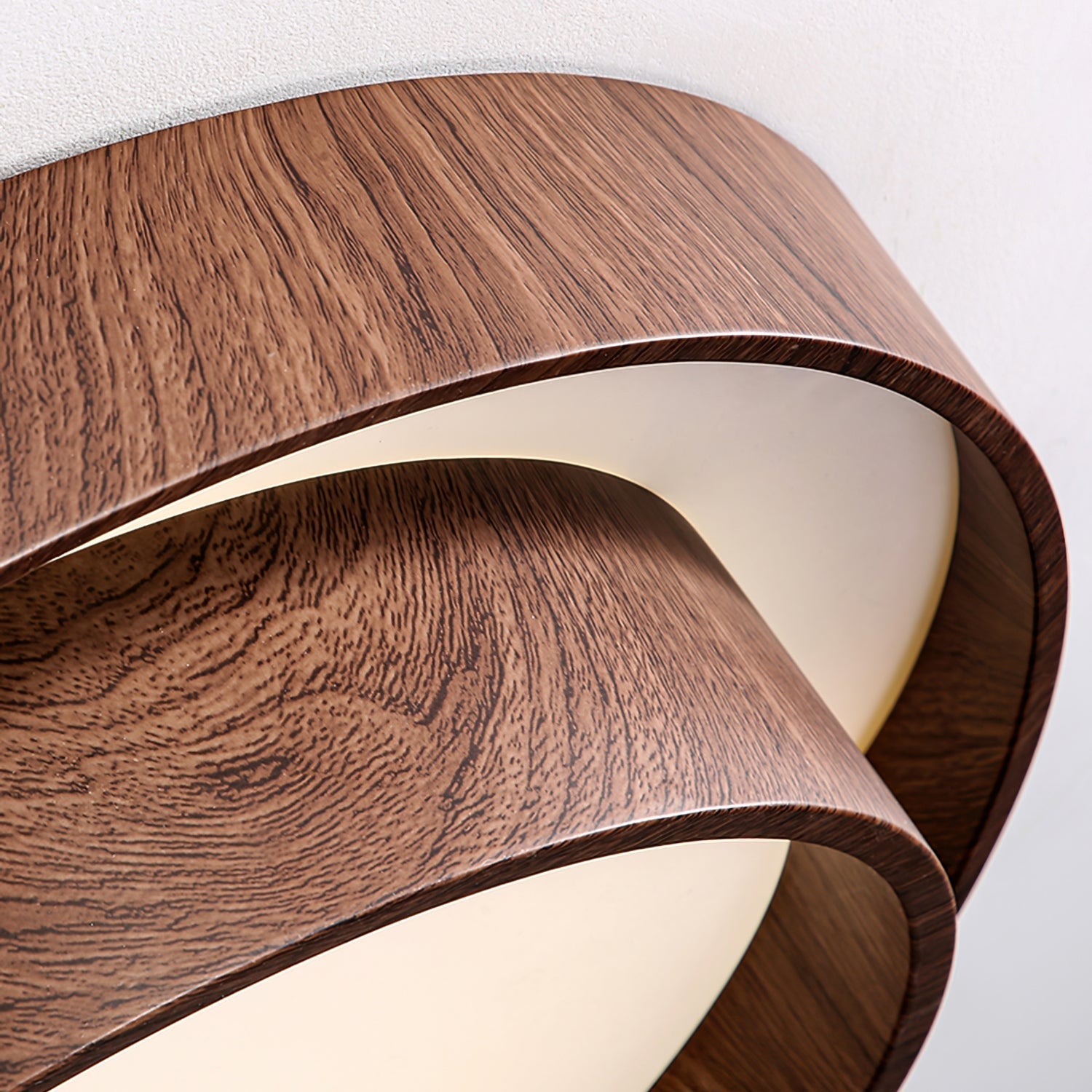 Muto Lámpara de Techo de Doble Aro en Color Nogal