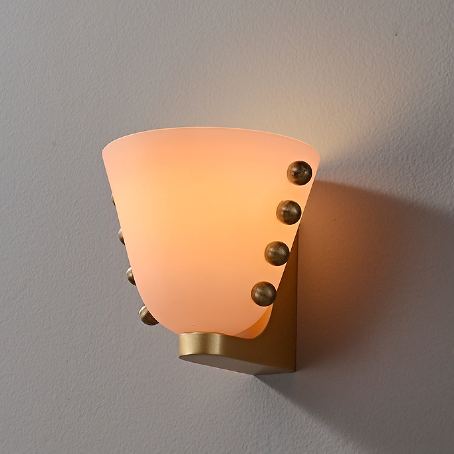Velora Wall Sconce - Letslighting