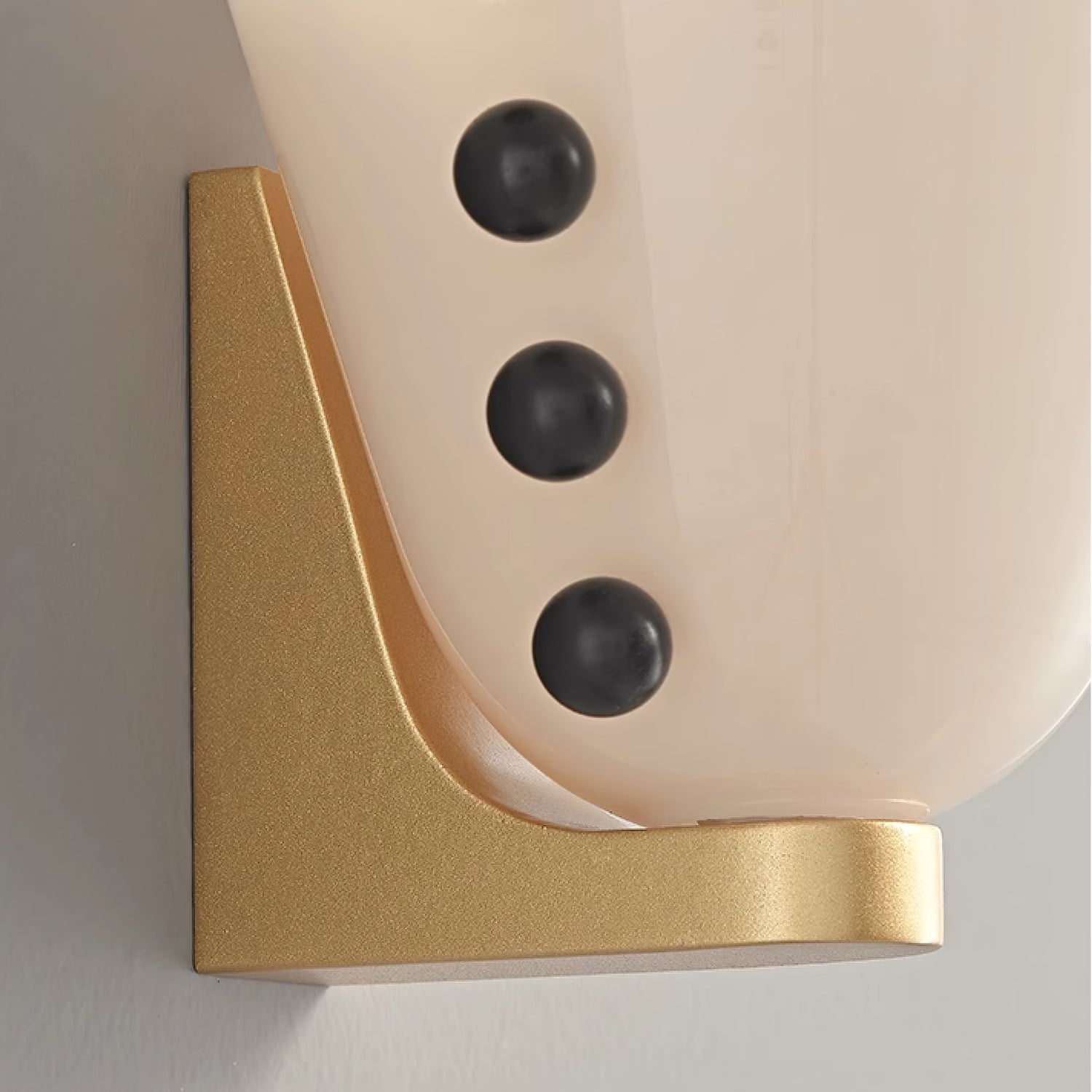 Velora Wall Sconce - Letslighting