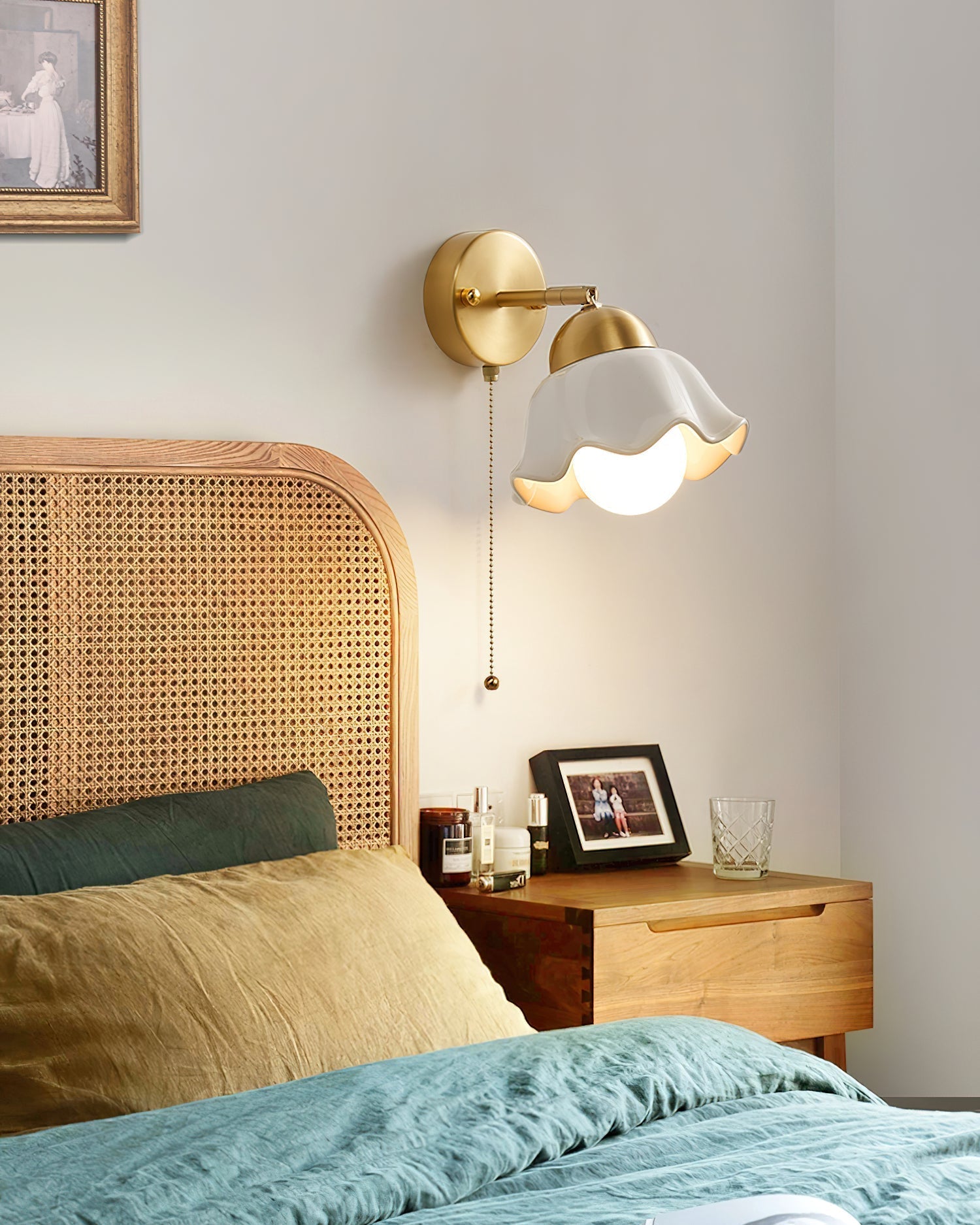 Wall Lamp Brass and Ceramic Wavy Shade Globe Accent Retro Artistic - Letslighting