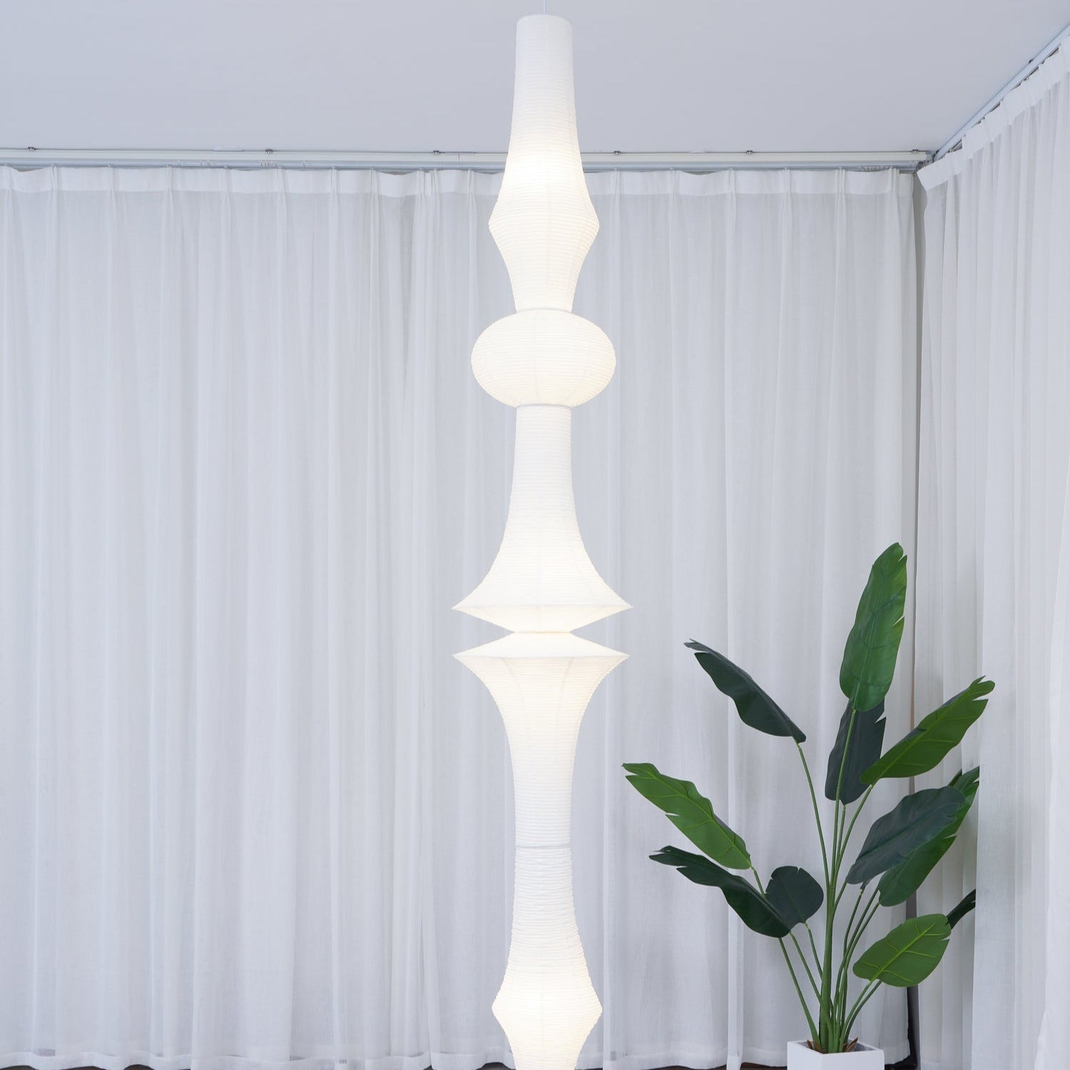 Ritta Lámpara Colgante Vertical Escultural de Papel