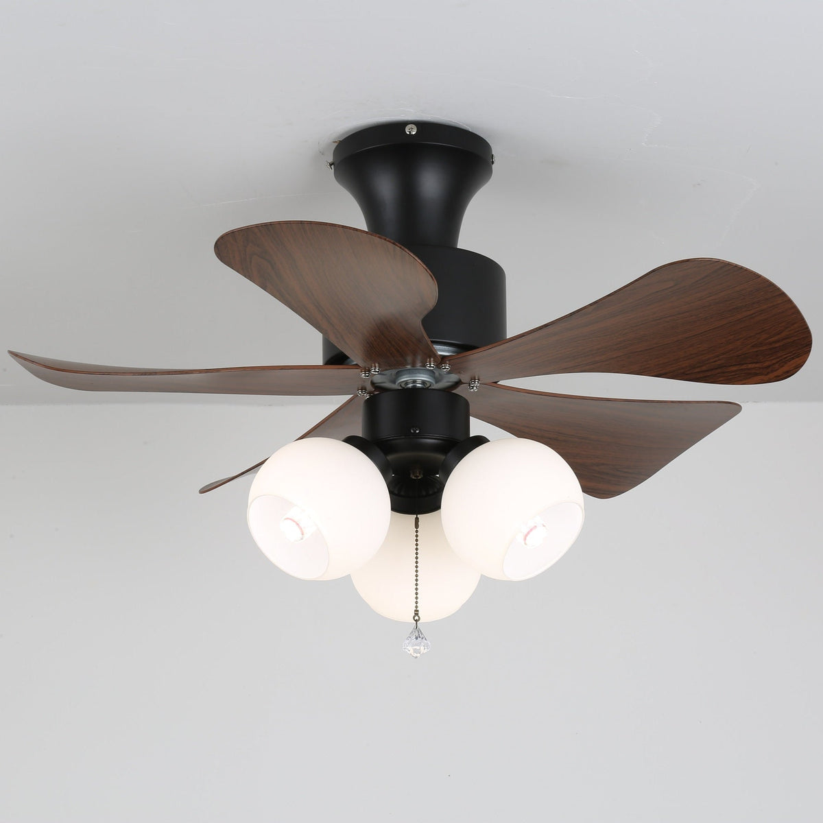 Vista lateral del Ventilador de Techo con Luz Lunara Vintage de Madera mostrando su diseño
