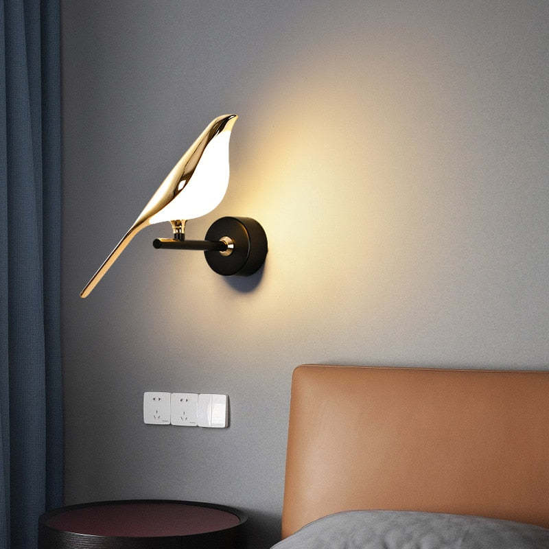 Arisha Decorativo Pájaro Metal/Acrílico LED Aplique de Pared Dorada
