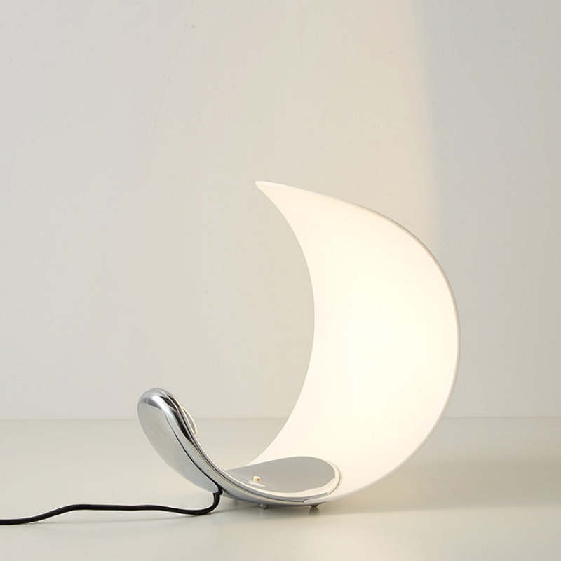 Aria Moderna Diseño Luna Metal Lámpara de Mesa Dorada