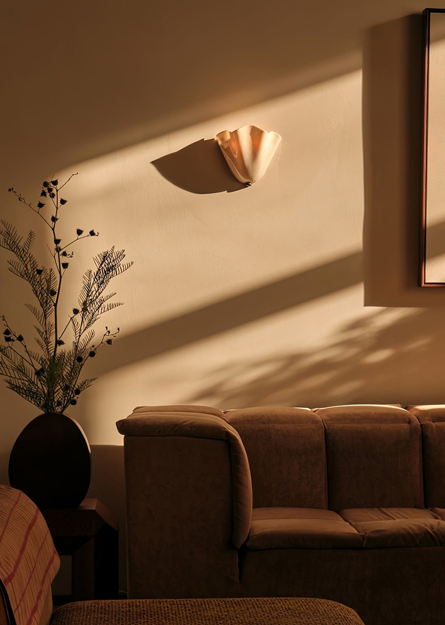 Petalia Wall Light - Letslighting