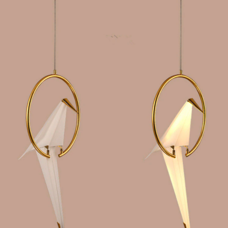 Arisha Decorativa Pájaro Metal/Vidrio Lámpara Colgante Dorada