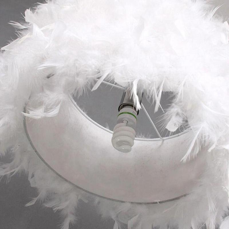 Arisha Moderna Diseño Lámpara de Araña Metal/Pluma Redonda, Blanco