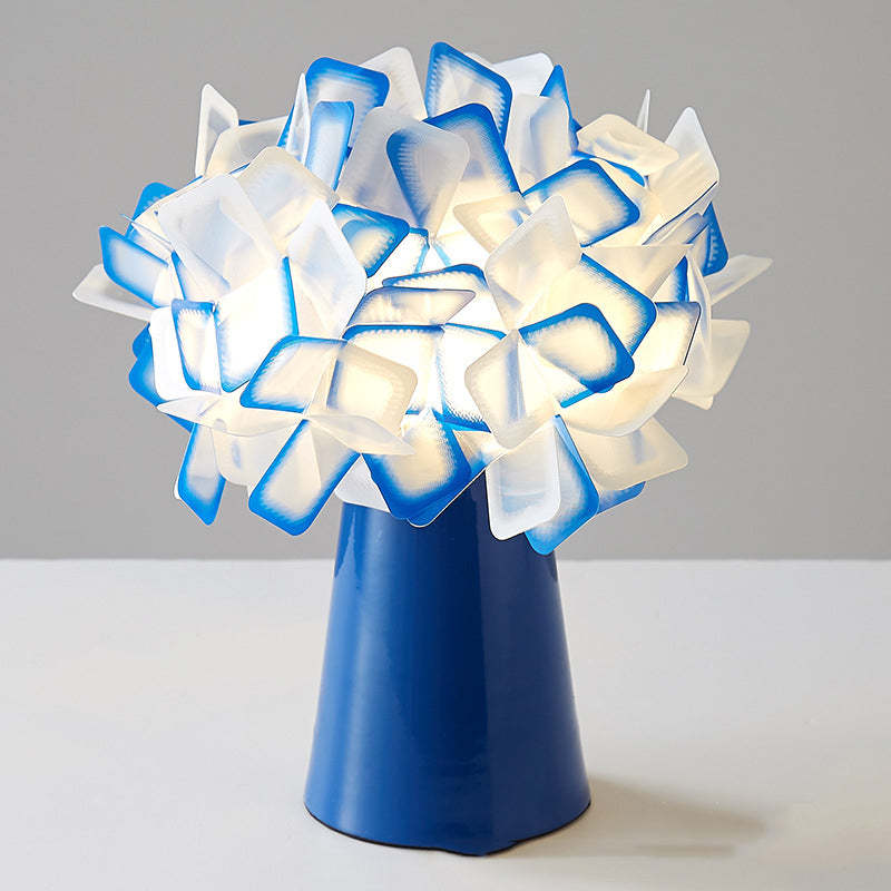 Arisha Moderna Diseño Metal Lámpara de Mesa Pétalo Blanca/Negra/Azul