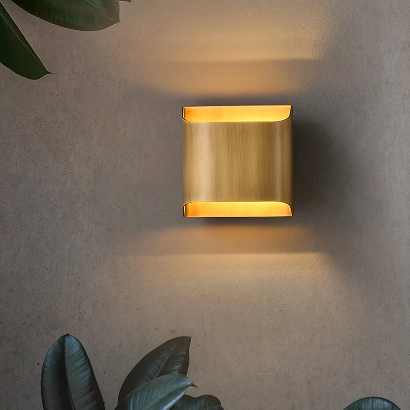 Leclerc Brass Wall Lamp - Letslighting