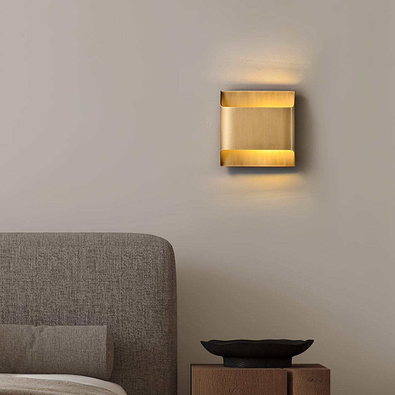 Leclerc Brass Wall Lamp - Letslighting