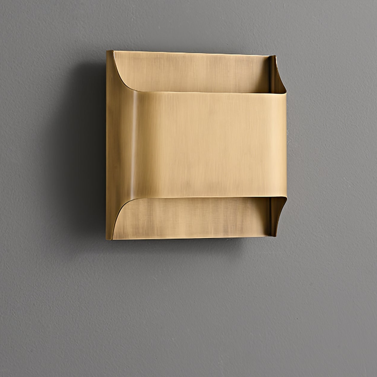 Leclerc Brass Wall Lamp - Letslighting