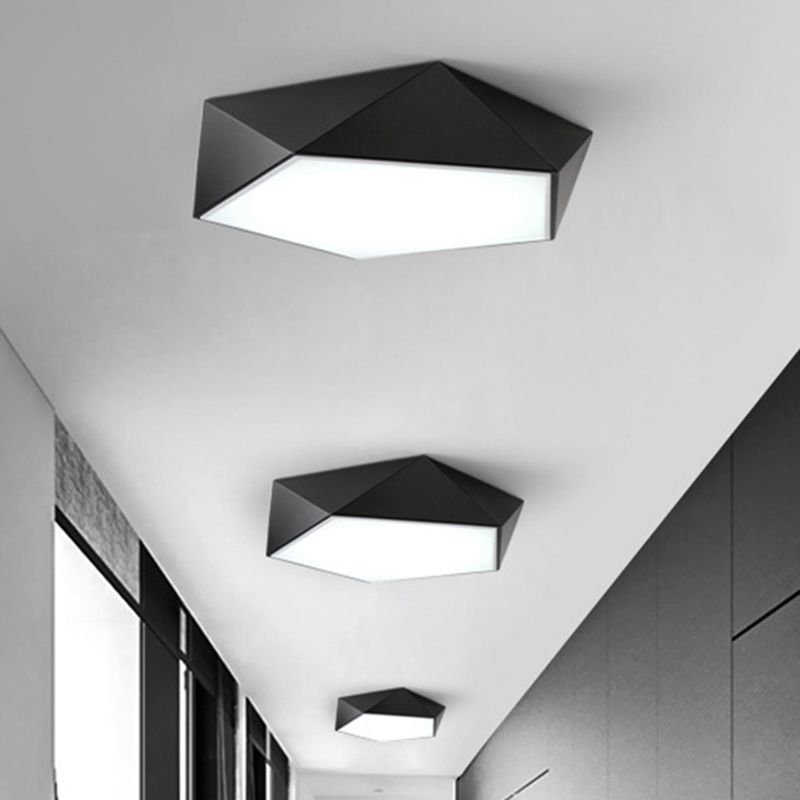 Arisha Moderna Geometría Metal Lámpara de Techo Blanca/Negra