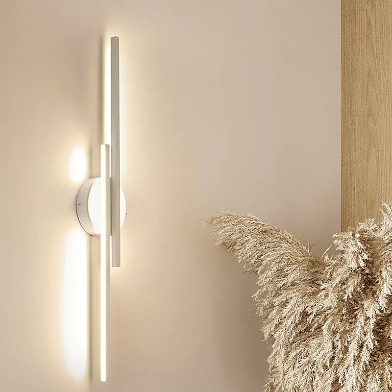 Alana Minimalita Lineal Metal LED Aplique de Pared Negra/Blanca