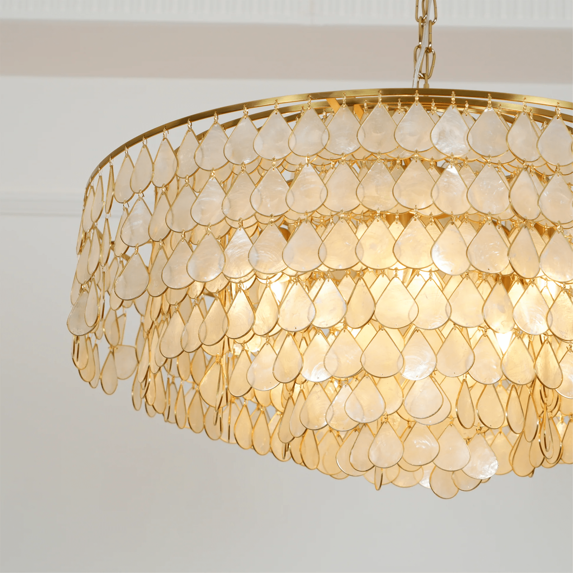 Teardrops Shell Chandelier - Letslighting