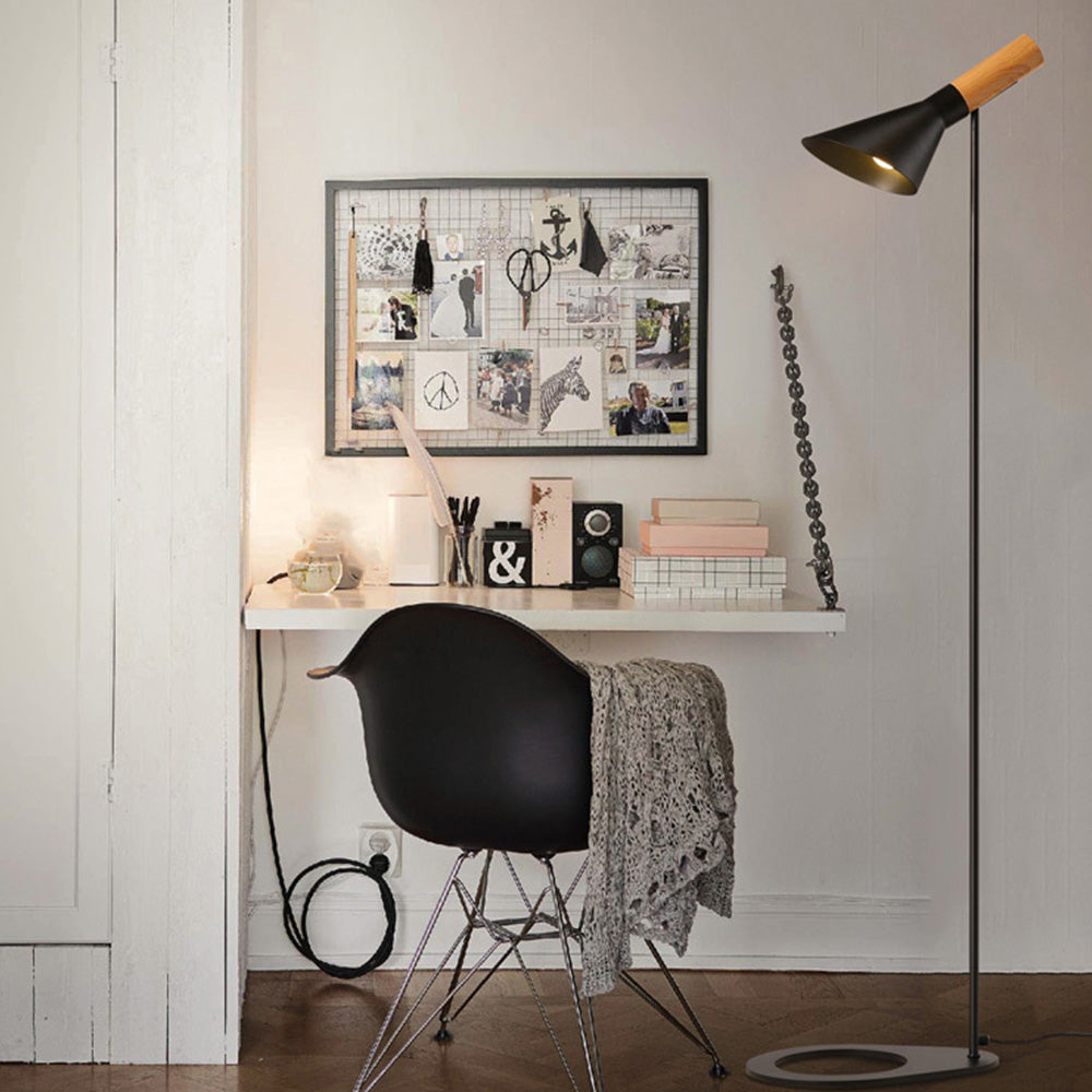 Mira Moderna Minimalista Metal Lámpara de Pie Blanca/Negra